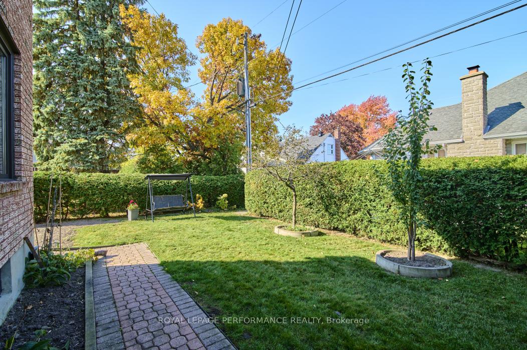 Photo 44 of 205 Hudson Avenue, Ottawa, Courtland Park — HOMEH