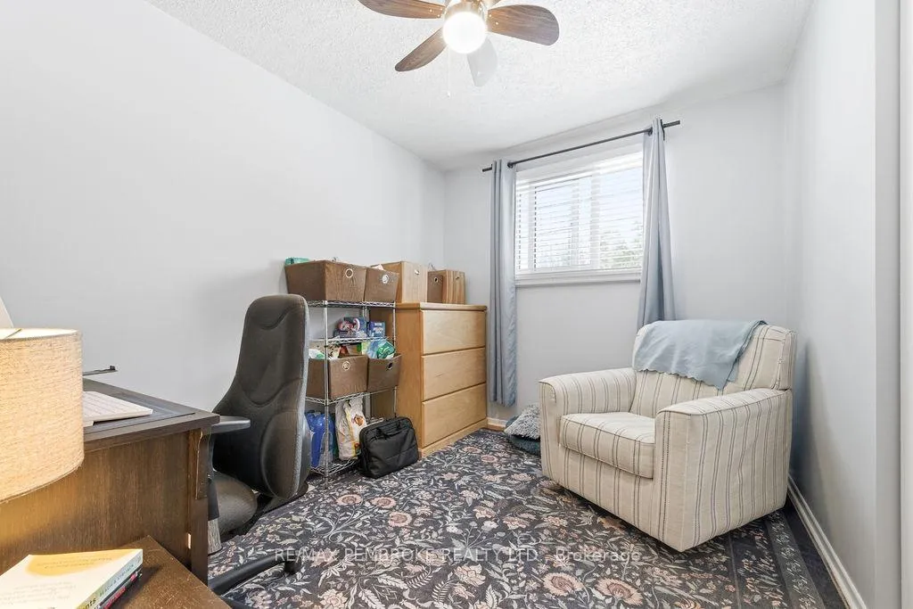 Photo 22 of 52 Laurentian Drive, Petawawa — HOMEH