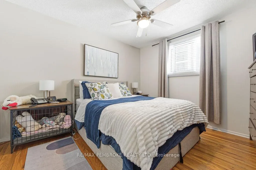 Photo 27 of 52 Laurentian Drive, Petawawa — HOMEH