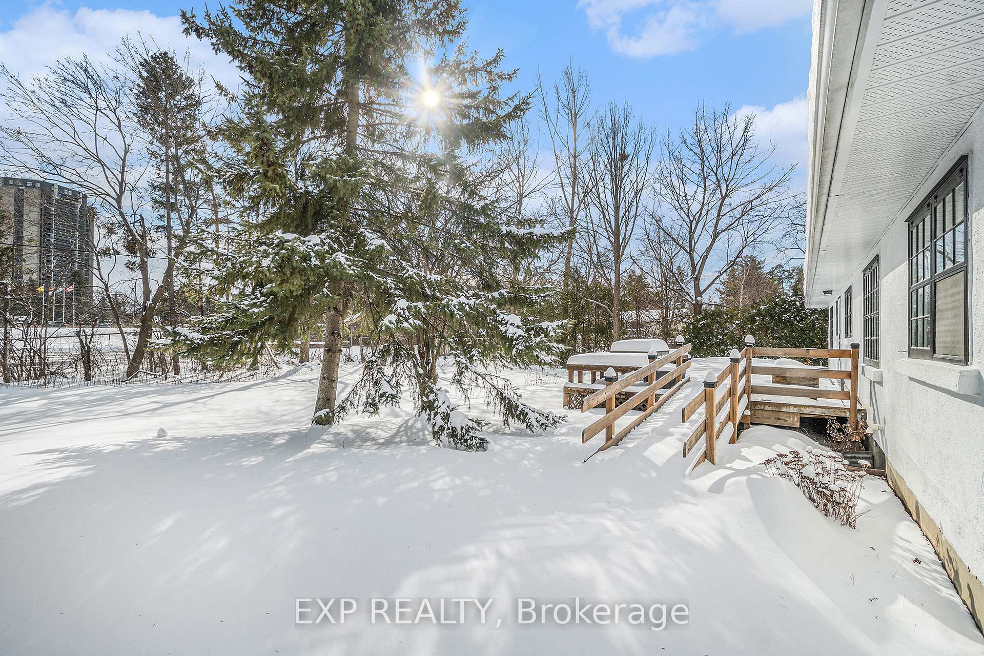 Photo 19 of 100 Villa Crescent, Ottawa, Hogs Back — HOMEH