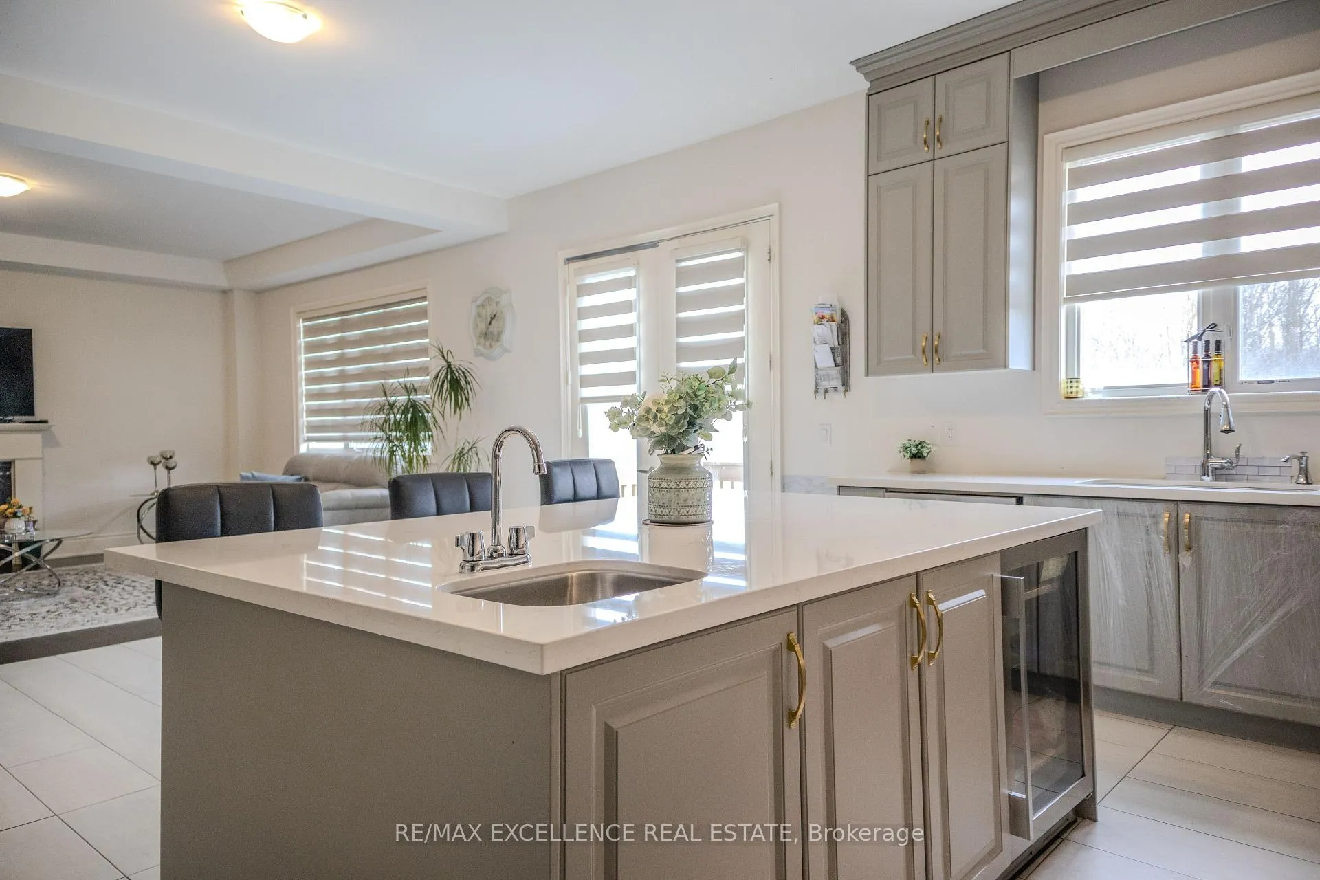 Photo 17 of 42 Cattail Crescent N, Hamilton, Waterdown — HOMEH