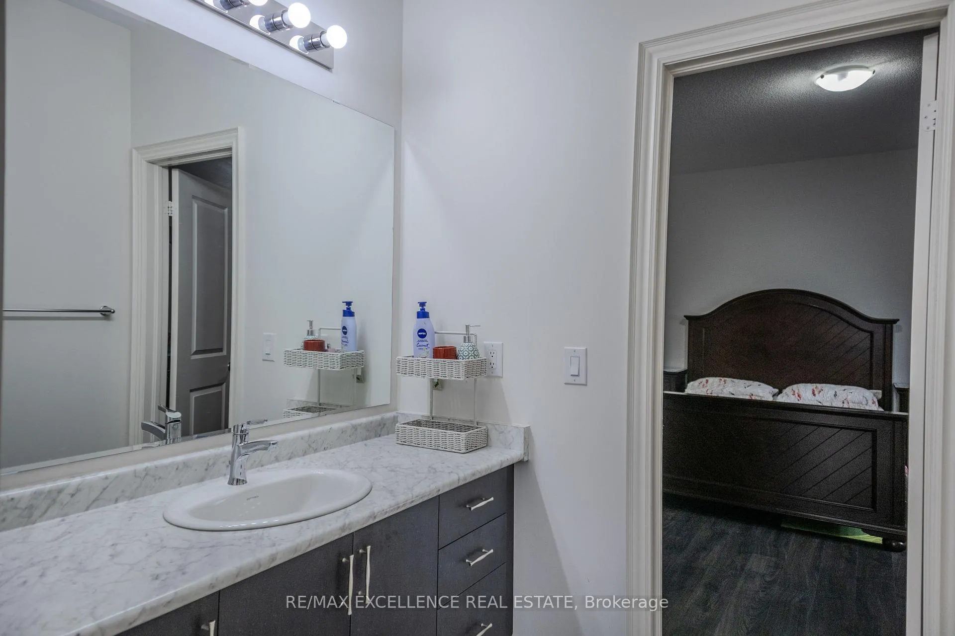 Photo 36 of 42 Cattail Crescent N, Hamilton, Waterdown — HOMEH