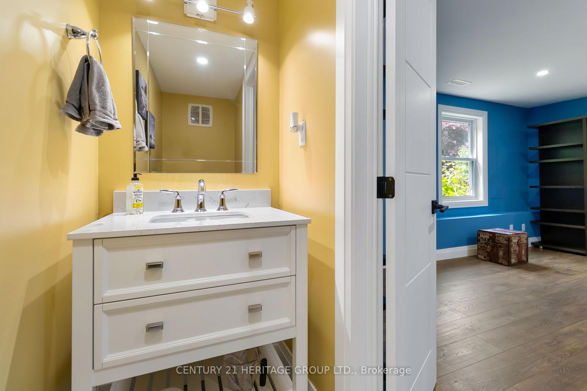 Photo 29 of 151 Wheelihan Way, Milton, Campbellville — HOMEH