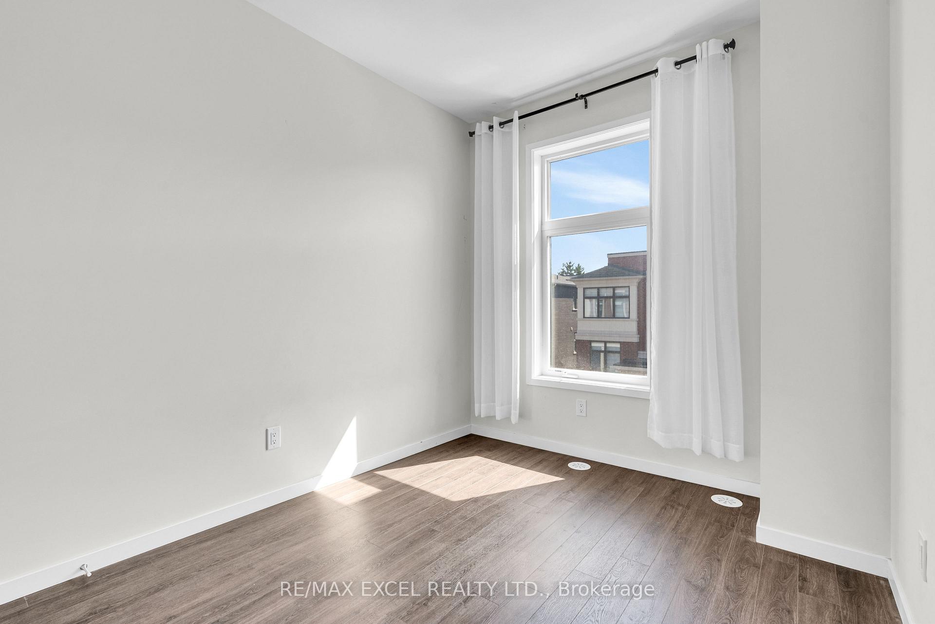 Photo 12 of 14 Andalusia Lane, Markham, Wismer — HOMEH