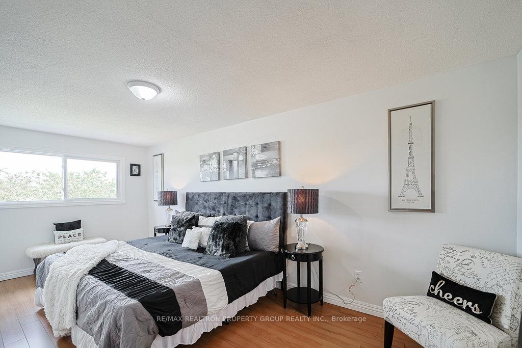Photo 24 of 85 Chloe Crescent, Markham, Middlefield — HOMEH