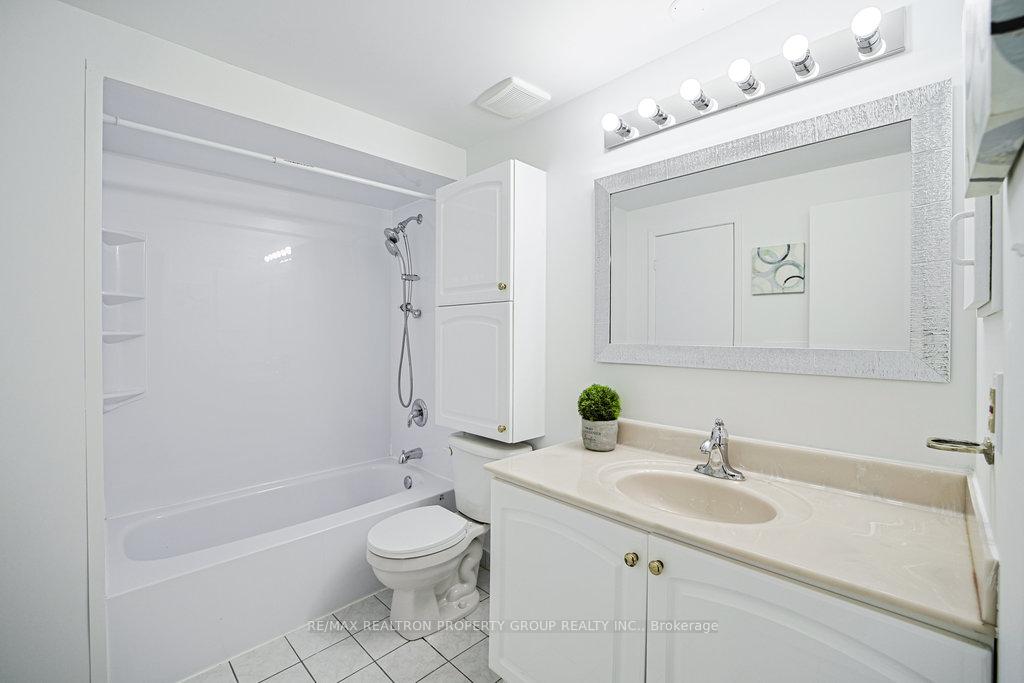 Photo 28 of 85 Chloe Crescent, Markham, Middlefield — HOMEH