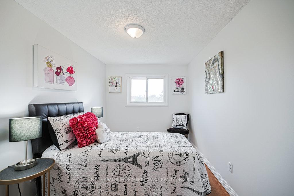 Photo 30 of 85 Chloe Crescent, Markham, Middlefield — HOMEH