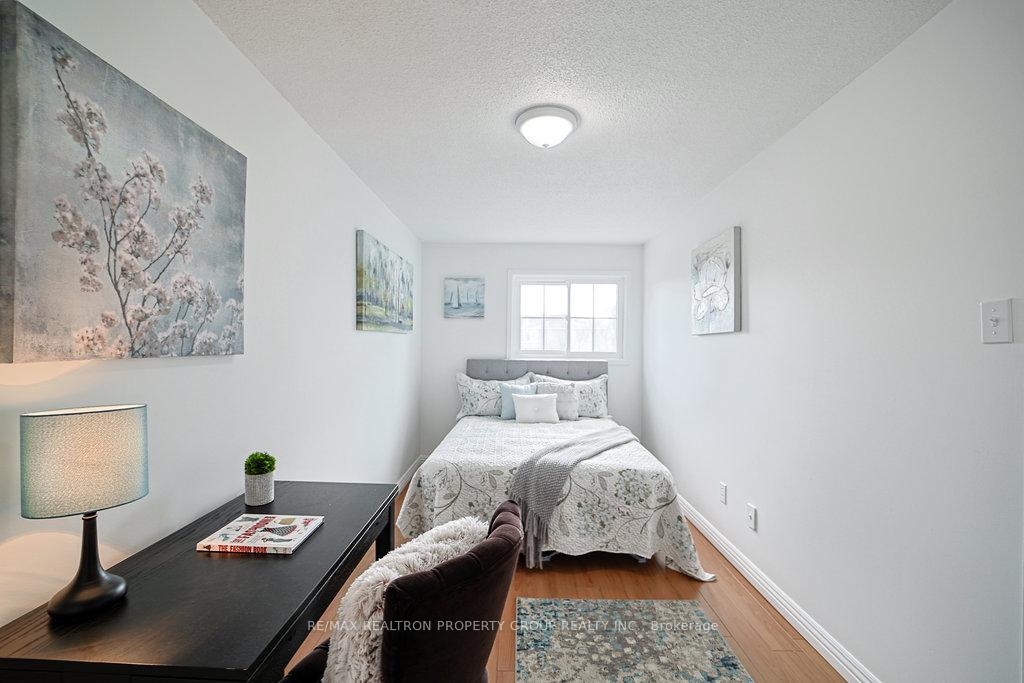 Photo 32 of 85 Chloe Crescent, Markham, Middlefield — HOMEH