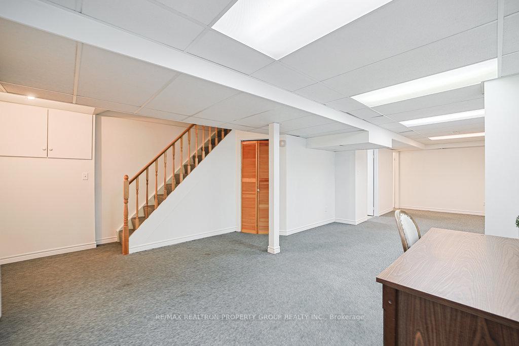 Photo 36 of 85 Chloe Crescent, Markham, Middlefield — HOMEH