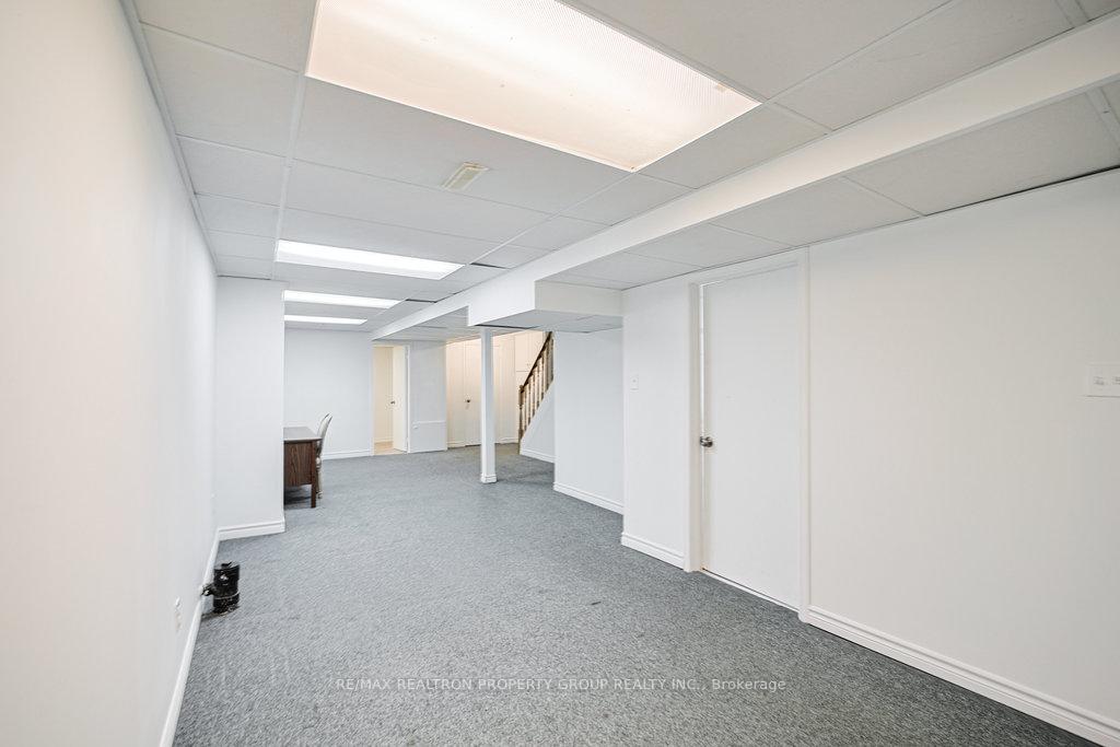 Photo 37 of 85 Chloe Crescent, Markham, Middlefield — HOMEH