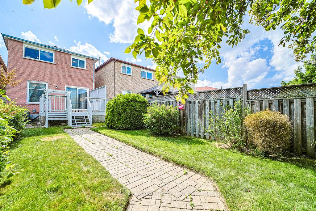 Photo 45 of 85 Chloe Crescent, Markham, Middlefield — HOMEH