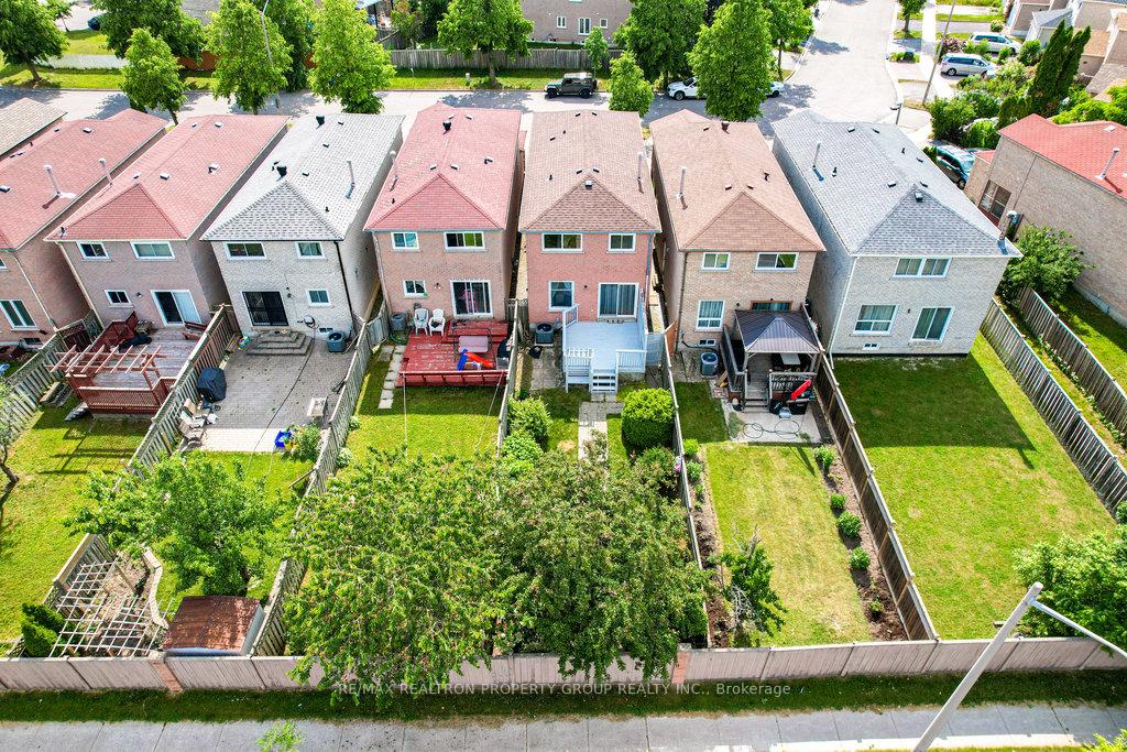 Photo 49 of 85 Chloe Crescent, Markham, Middlefield — HOMEH