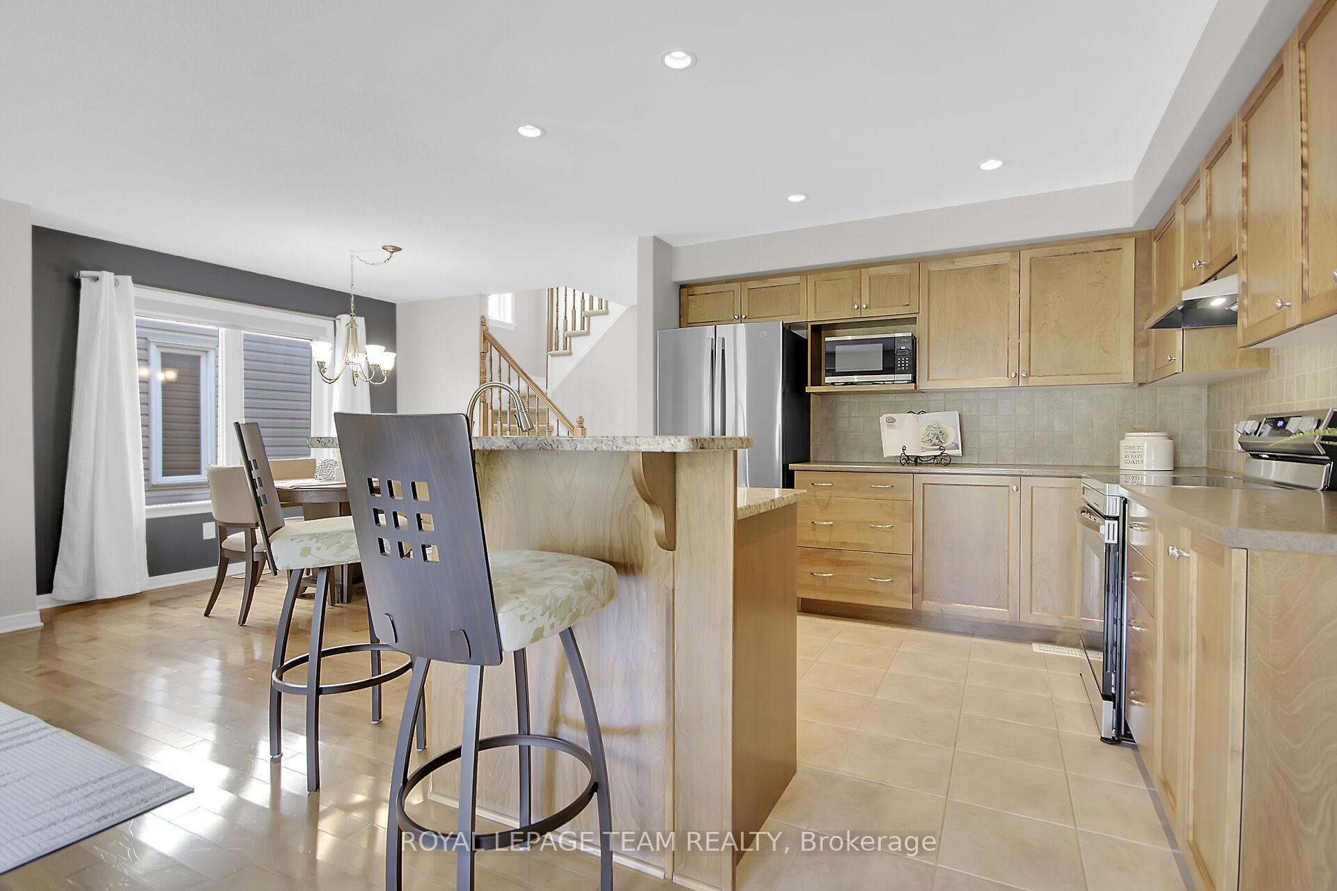 Photo 13 of 363 Celtic Ridge Crescent, Ottawa, Kanata - Morgan's Grant/South March — HOMEH