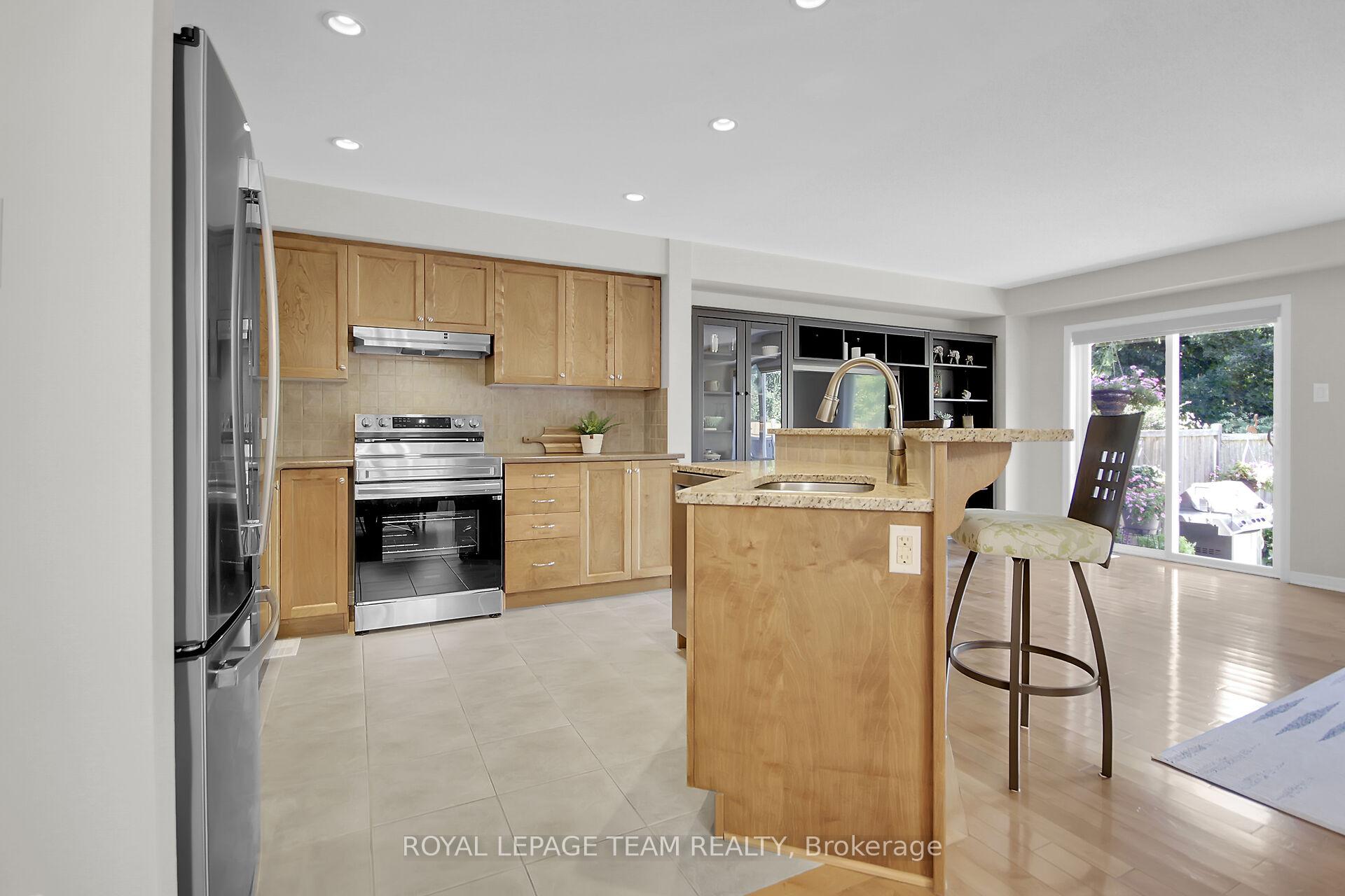 Photo 15 of 363 Celtic Ridge Crescent, Ottawa, Kanata - Morgan's Grant/South March — HOMEH
