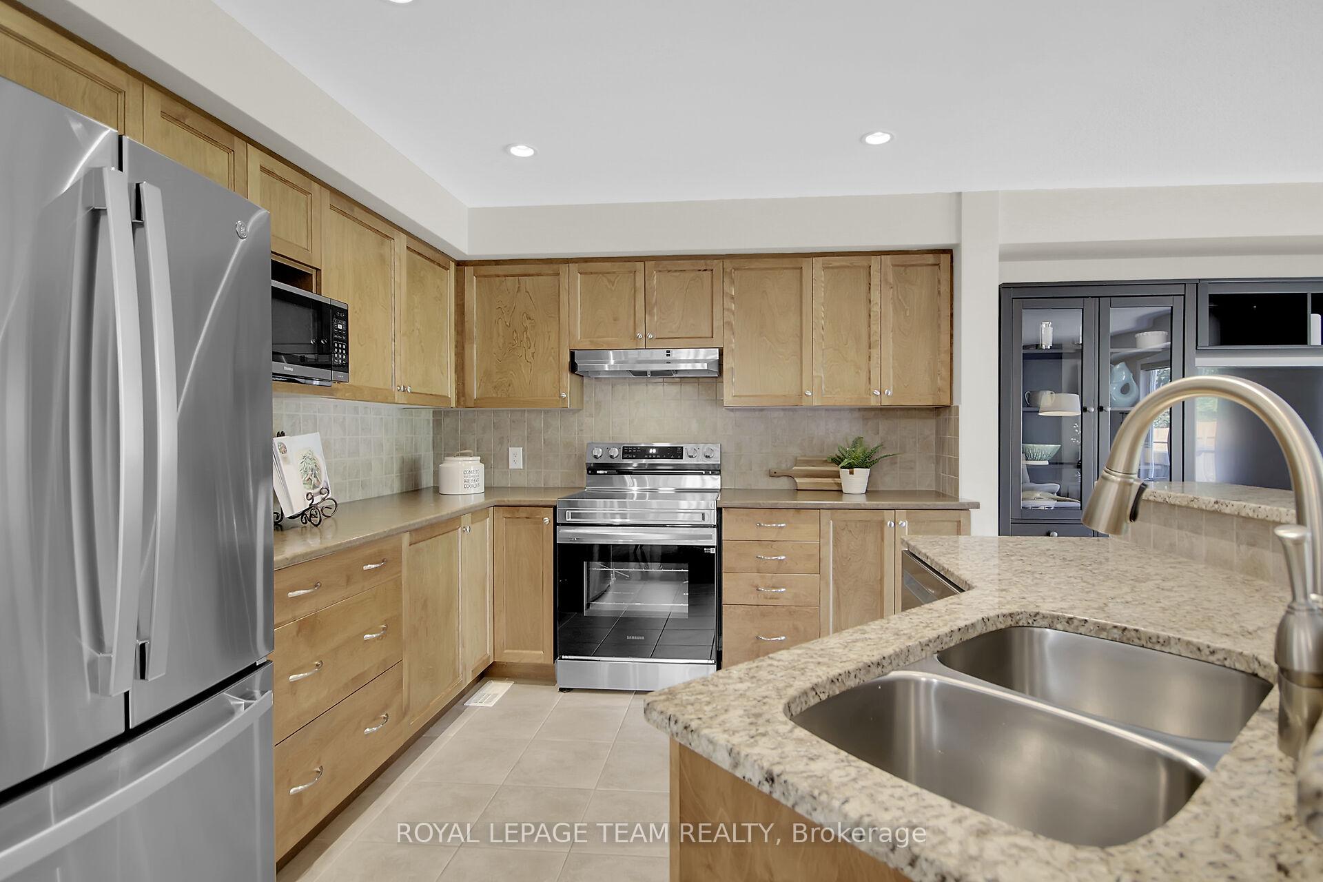 Photo 16 of 363 Celtic Ridge Crescent, Ottawa, Kanata - Morgan's Grant/South March — HOMEH