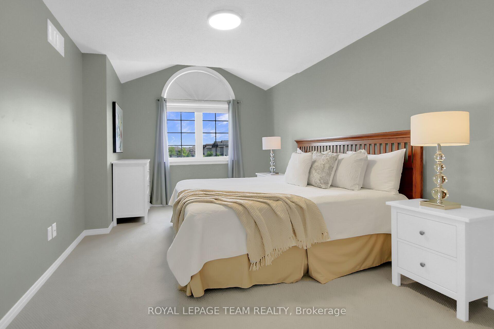 Photo 18 of 363 Celtic Ridge Crescent, Ottawa, Kanata - Morgan's Grant/South March — HOMEH