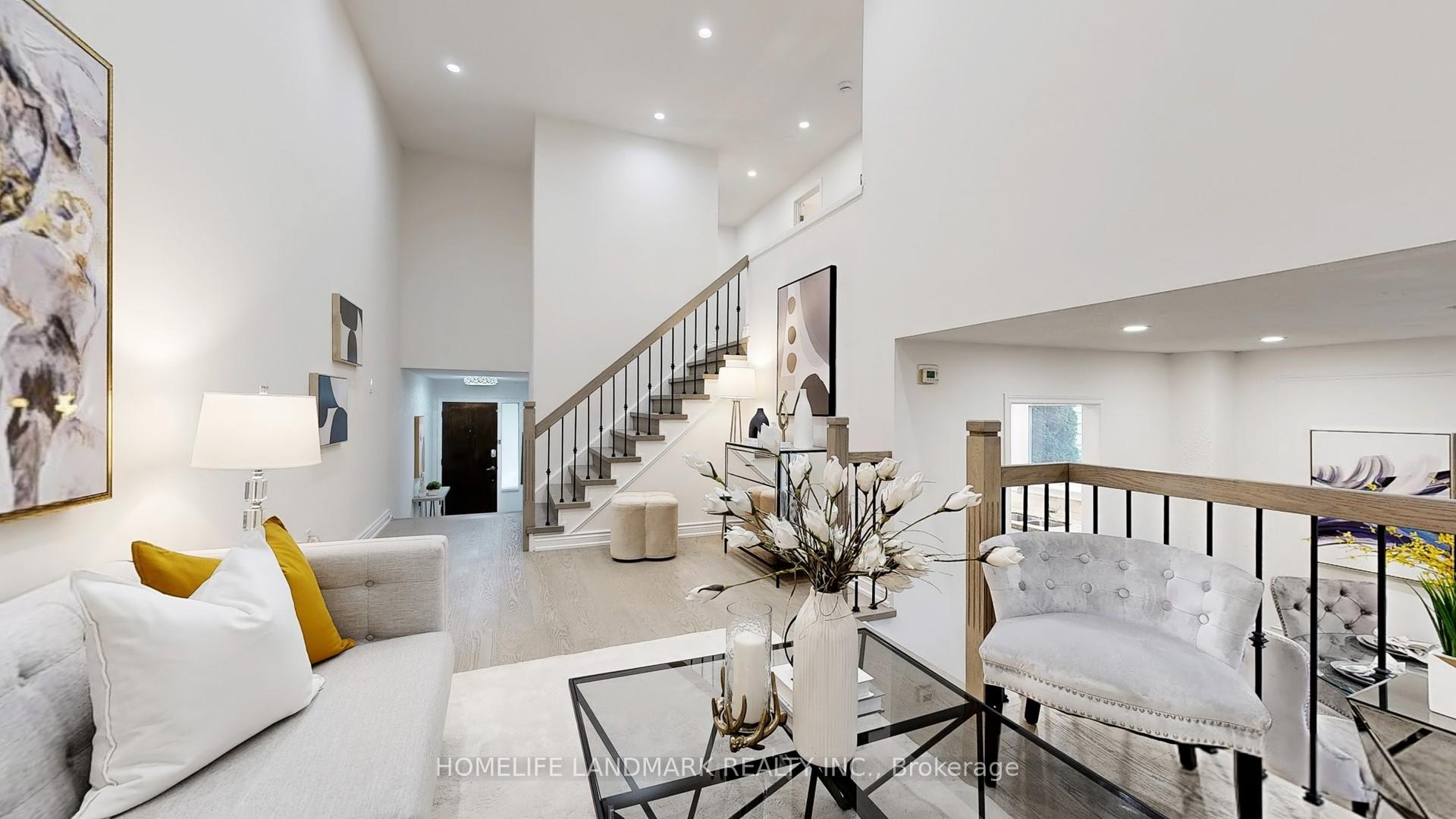 Photo 7 of 105 Donnamora Crescent, Markham, German Mills — HOMEH