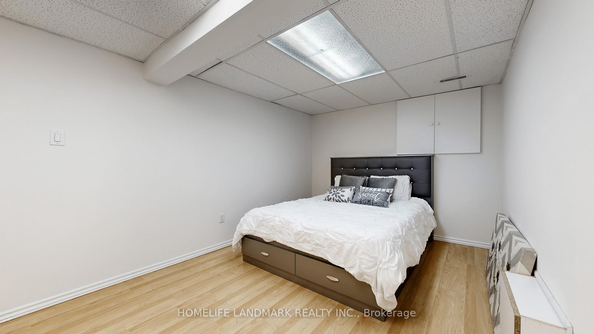 Photo 35 of 105 Donnamora Crescent, Markham, German Mills — HOMEH