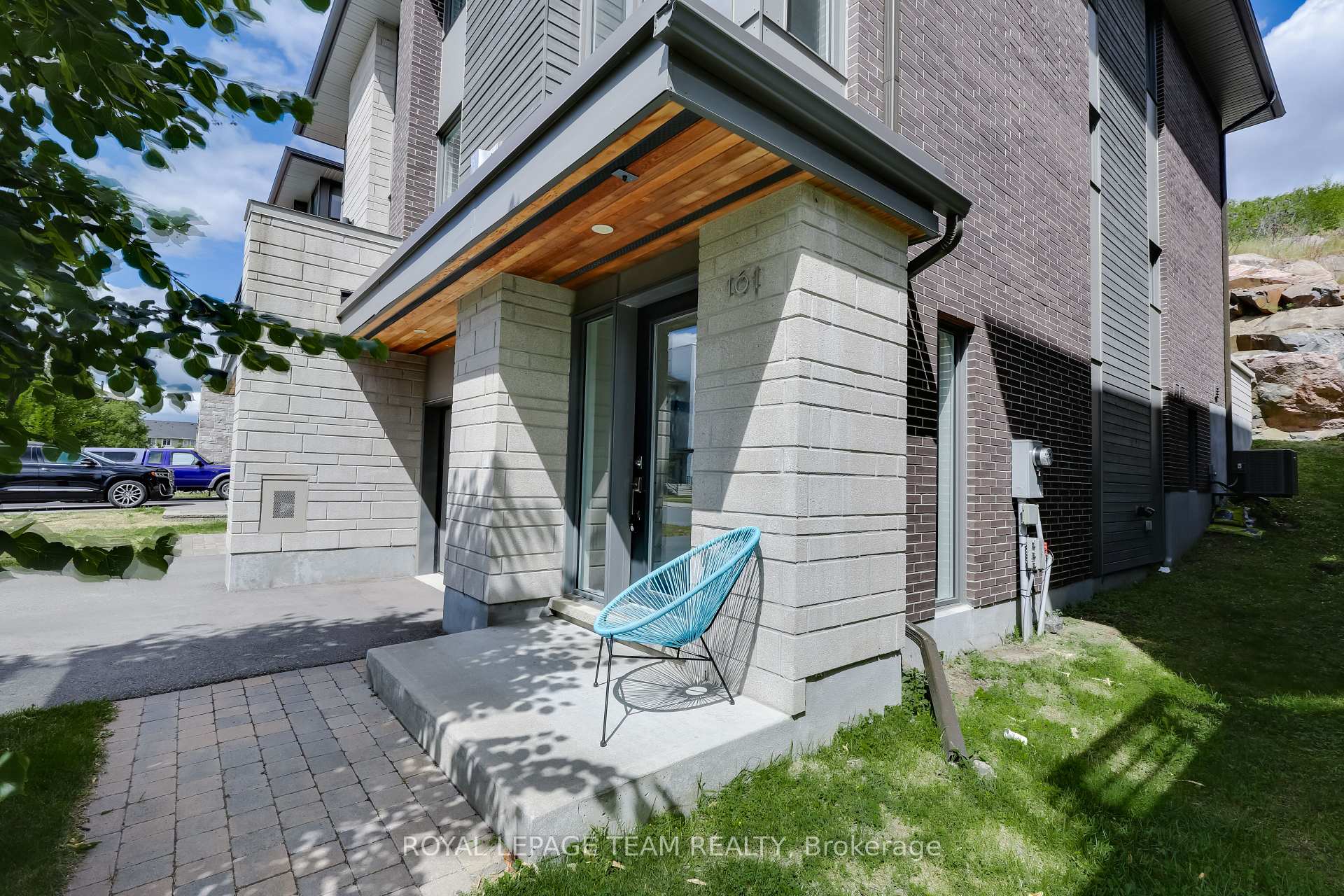 Photo 3 of 161 Boundstone Way, Ottawa, Kanata - Kanata Lakes/Heritage Hills — HOMEH