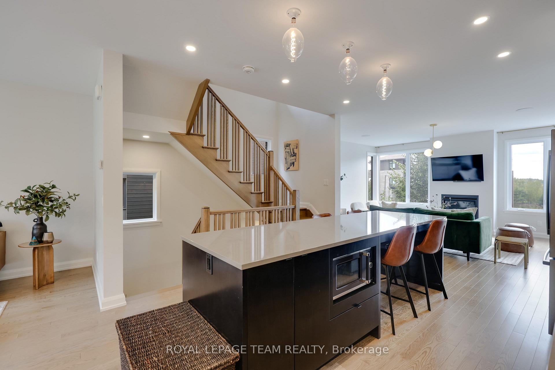 Photo 8 of 161 Boundstone Way, Ottawa, Kanata - Kanata Lakes/Heritage Hills — HOMEH