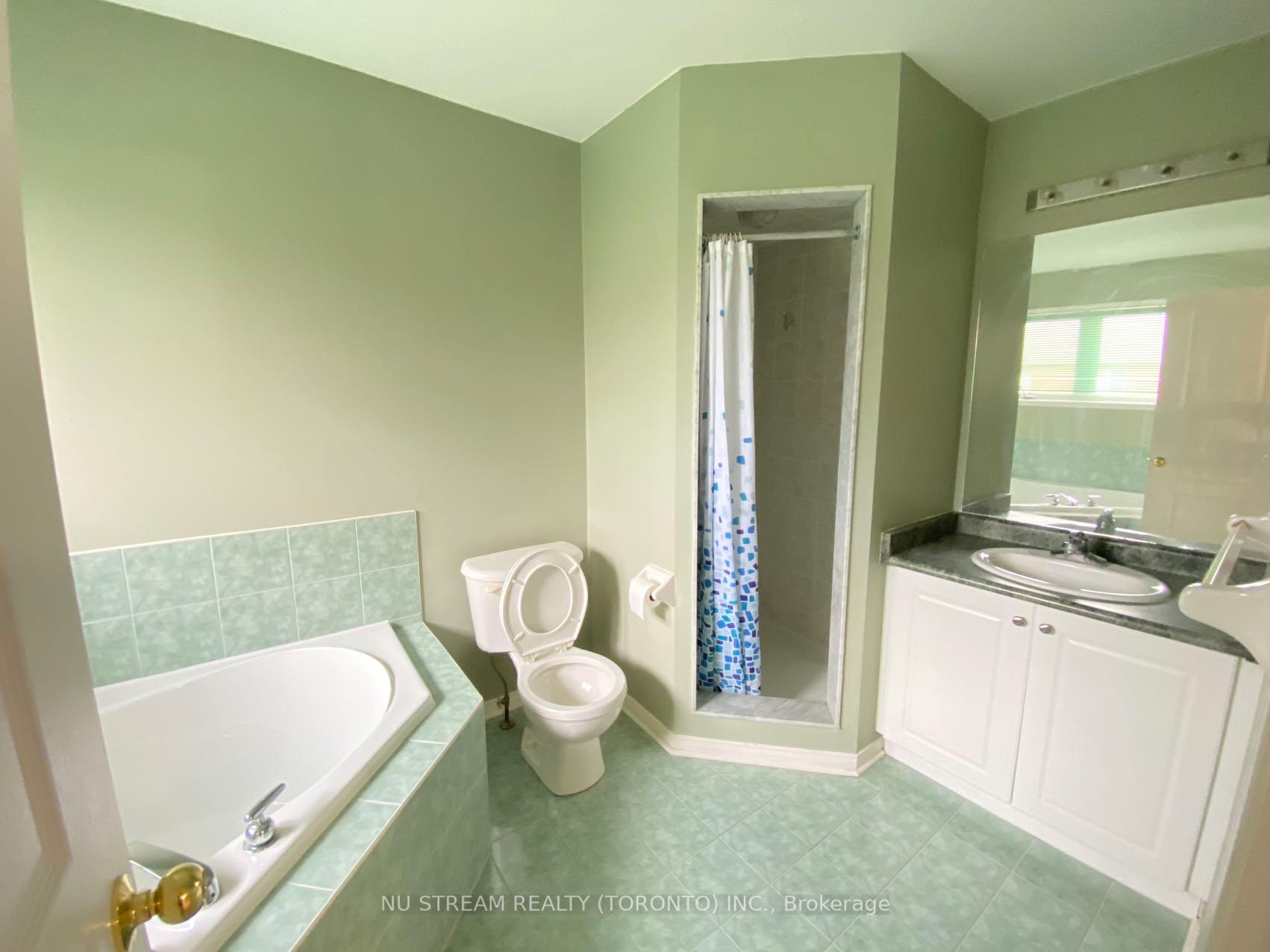 Photo 8 of 48 Rainbow Valley Crescent, Markham, Greensborough — HOMEH