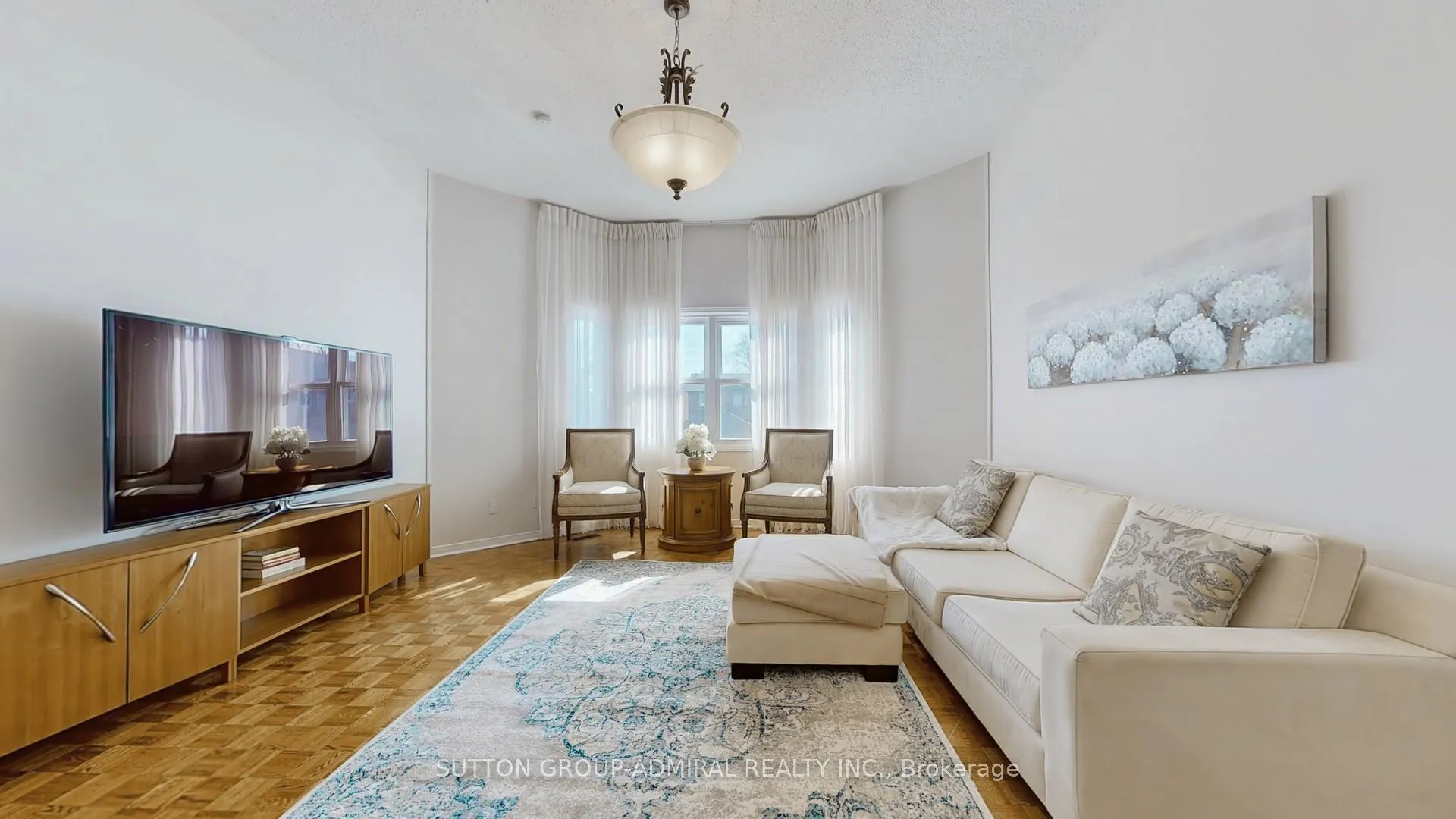 Photo 12 of 64 Roxborough Lane, Vaughan, Uplands — HOMEH