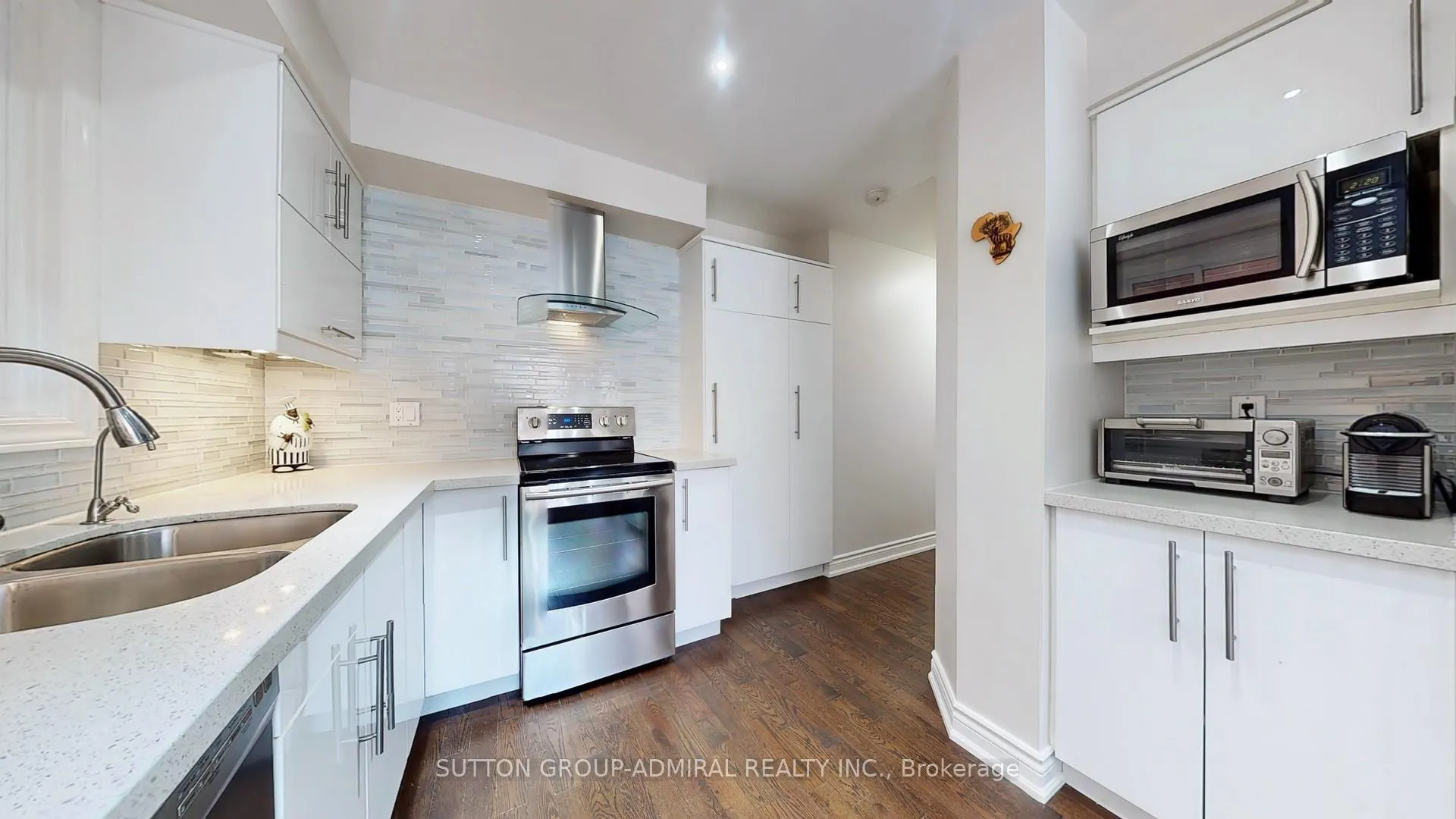 Photo 29 of 64 Roxborough Lane, Vaughan, Uplands — HOMEH