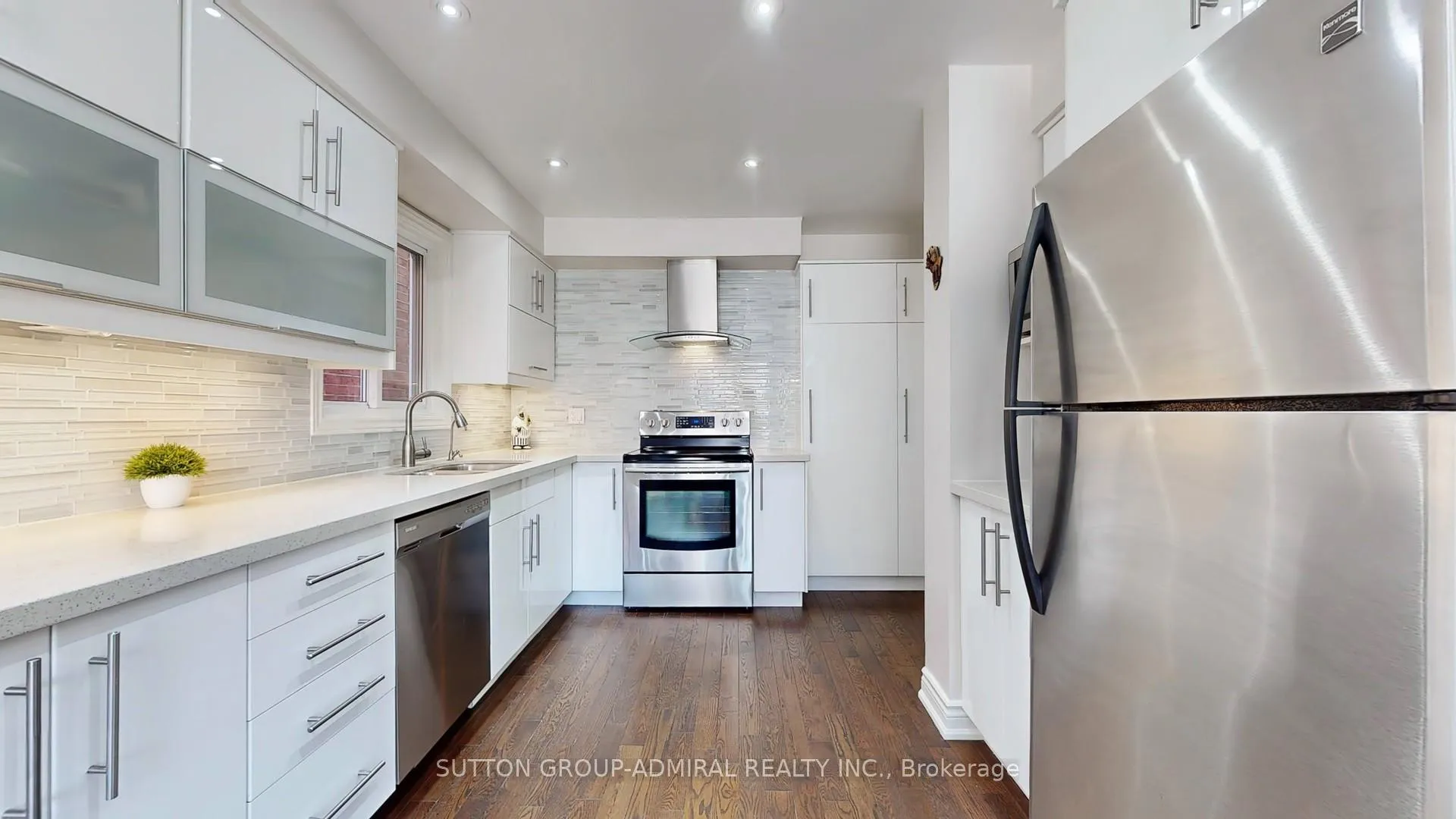 Photo 30 of 64 Roxborough Lane, Vaughan, Uplands — HOMEH