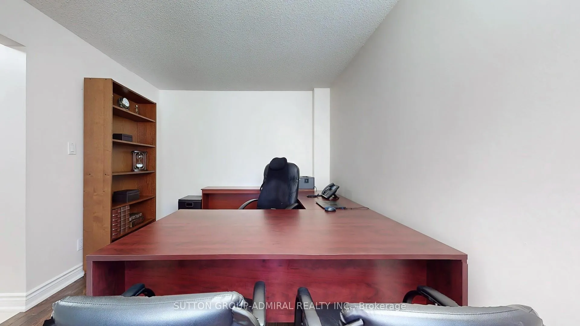 Photo 44 of 64 Roxborough Lane, Vaughan, Uplands — HOMEH