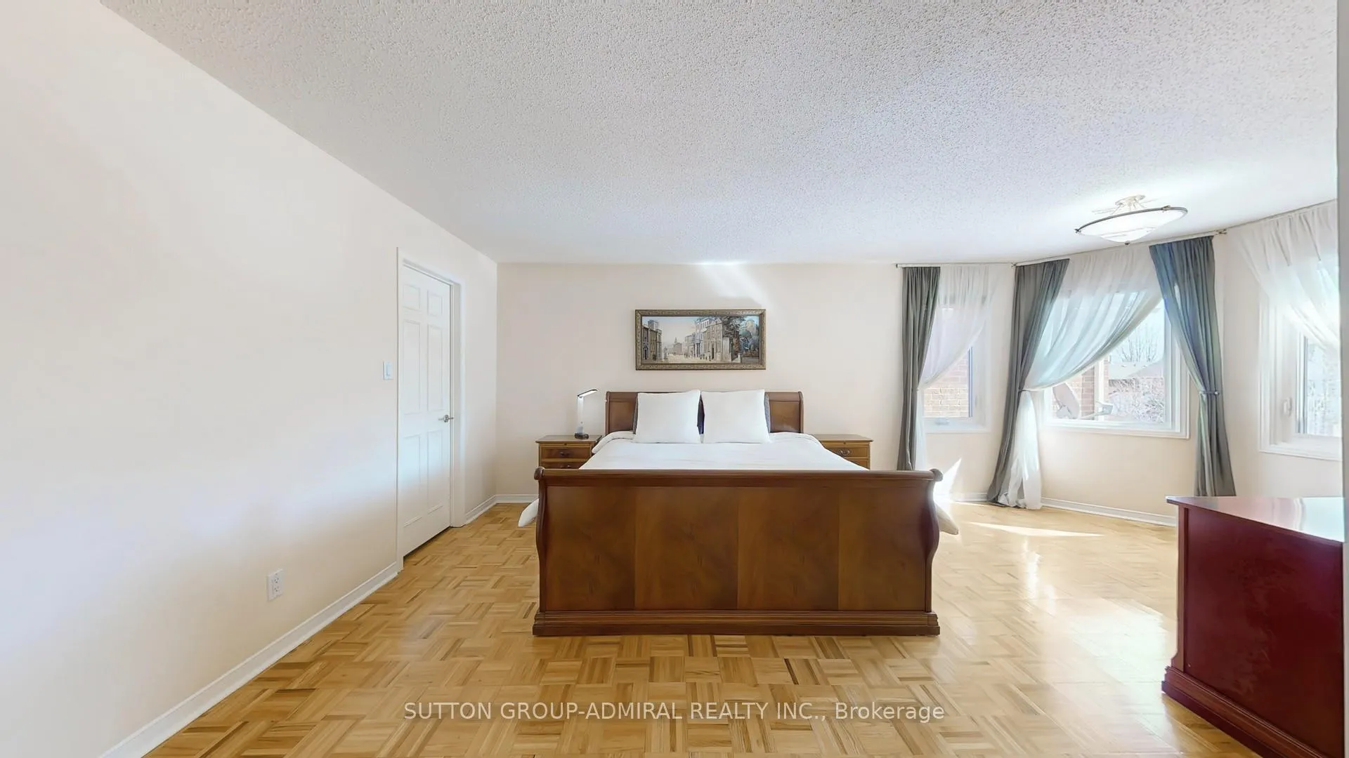 Photo 55 of 64 Roxborough Lane, Vaughan, Uplands — HOMEH