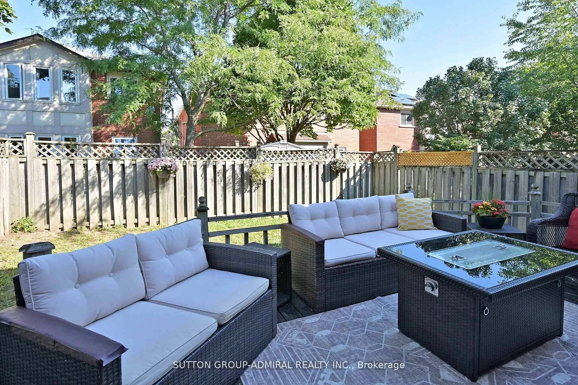 Photo 109 of 64 Roxborough Lane, Vaughan, Uplands — HOMEH