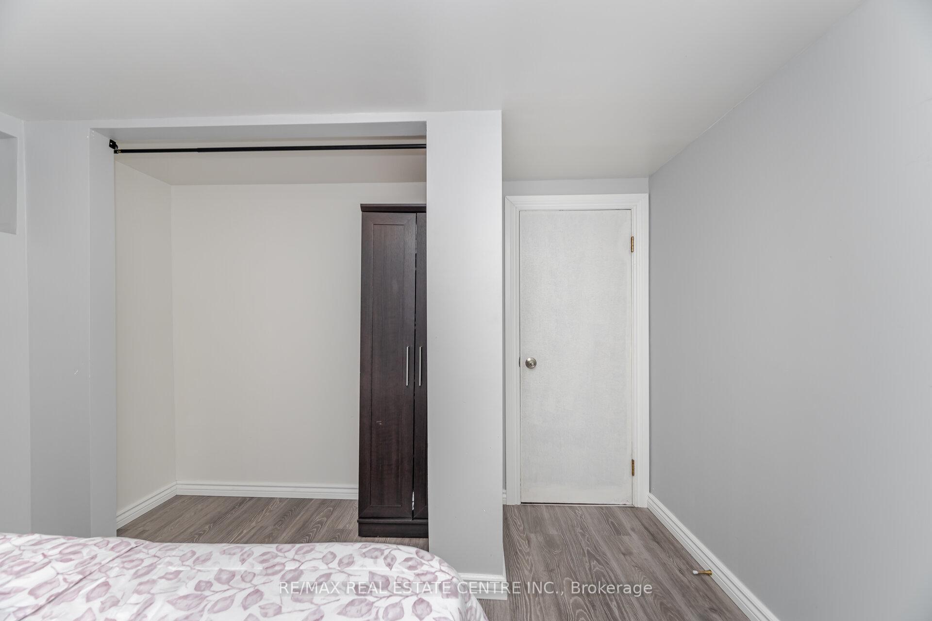 Photo 36 of 19 Seneca Drive, Kitchener — HOMEH