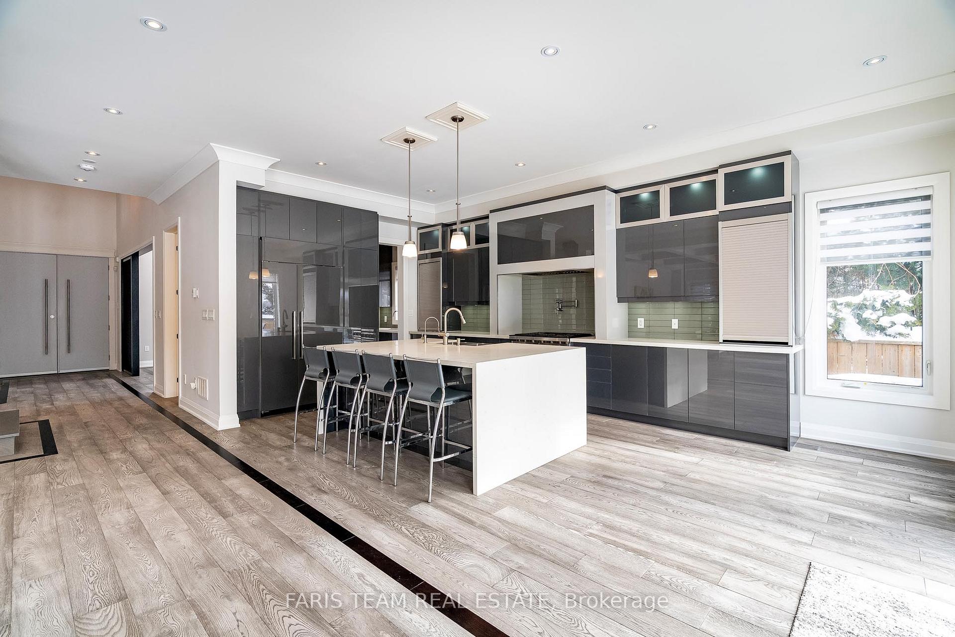 Photo 5 of 1648 Roslyn Avenue, Innisfil, Rural Innisfil — HOMEH