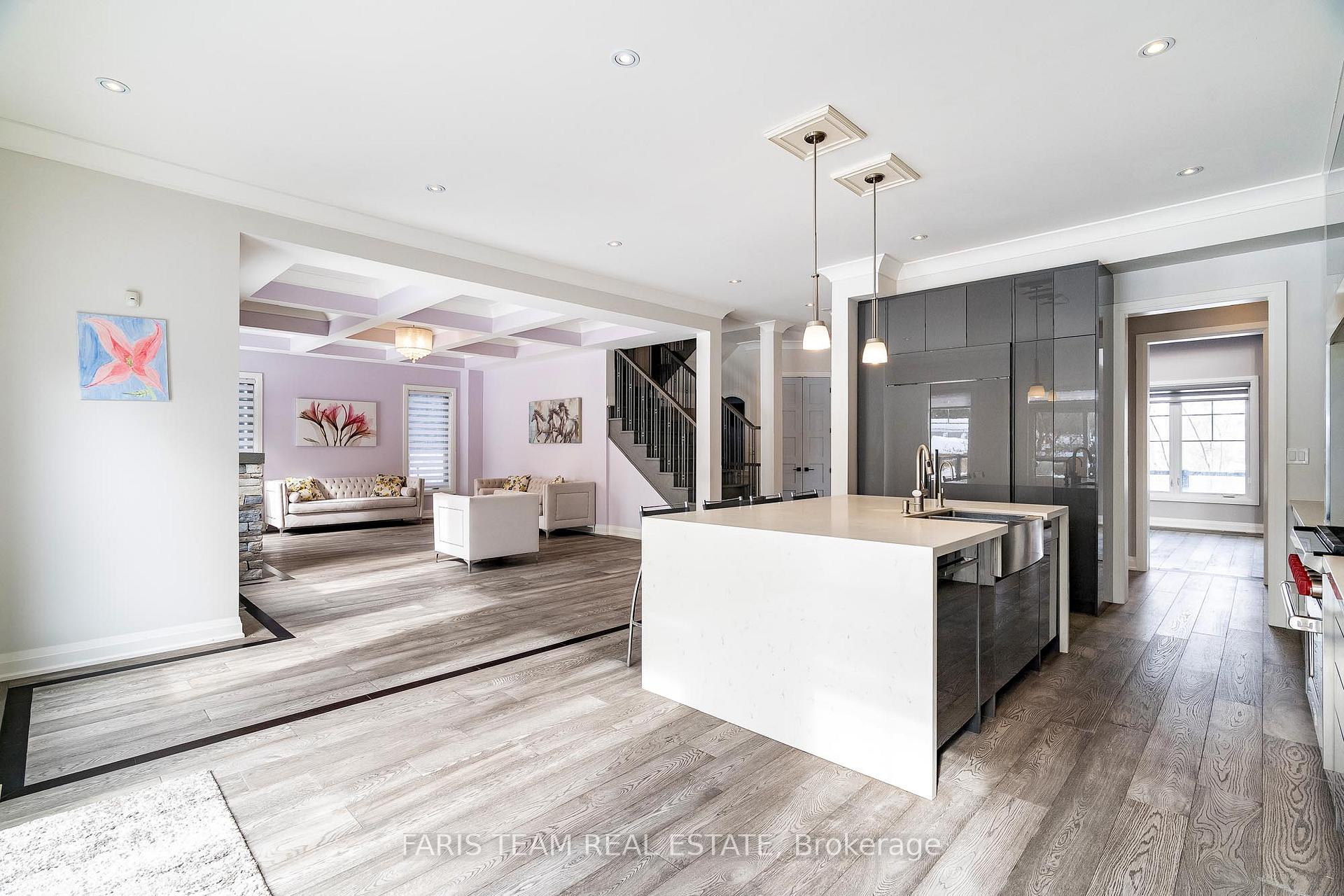 Photo 8 of 1648 Roslyn Avenue, Innisfil, Rural Innisfil — HOMEH