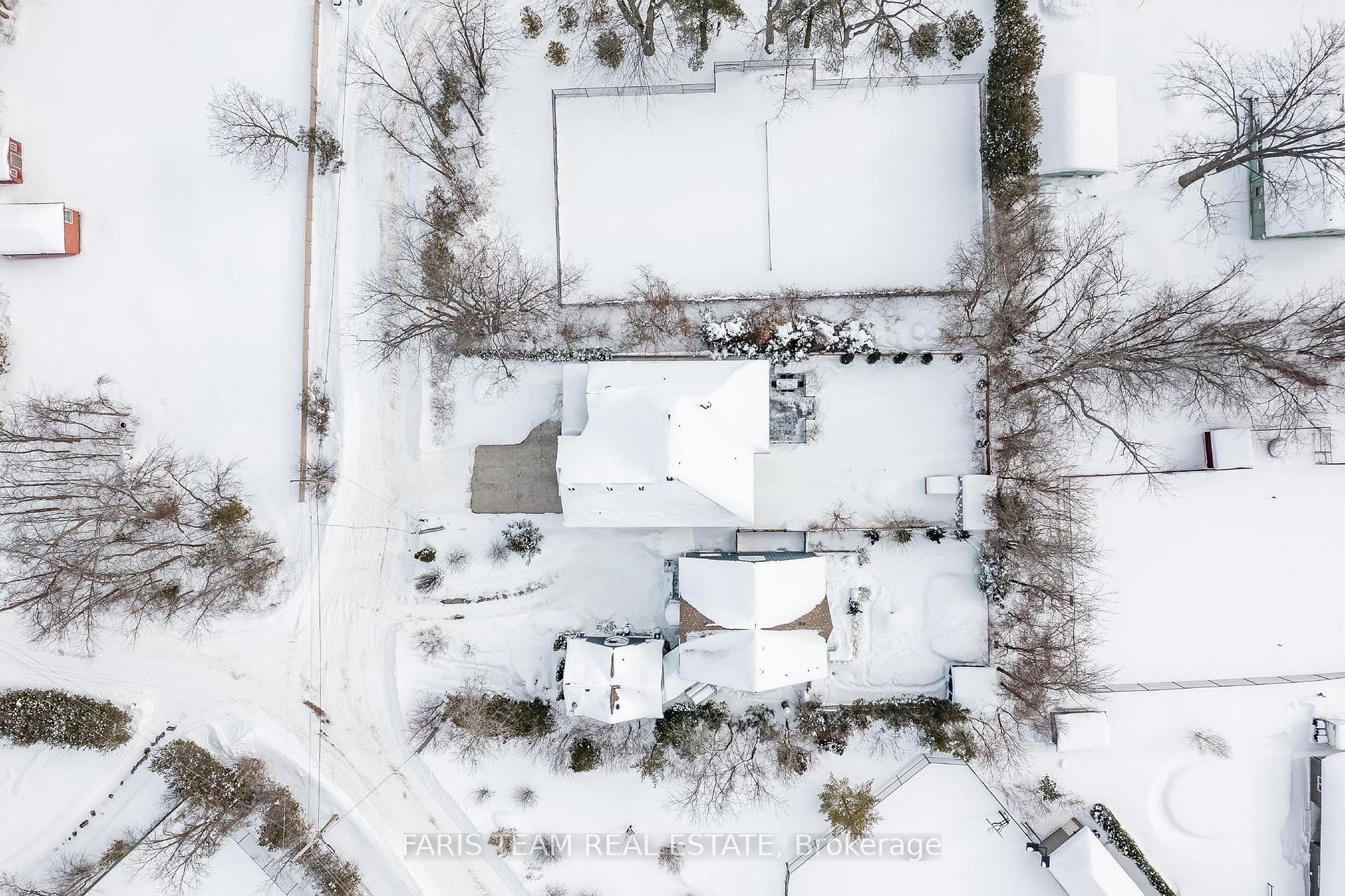 Photo 35 of 1648 Roslyn Avenue, Innisfil, Rural Innisfil — HOMEH