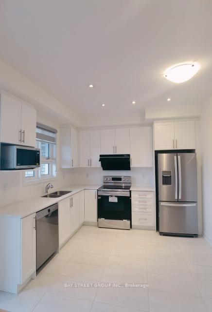 Photo 5 of 12 Massachusetts Lane, Markham, Wismer — HOMEH