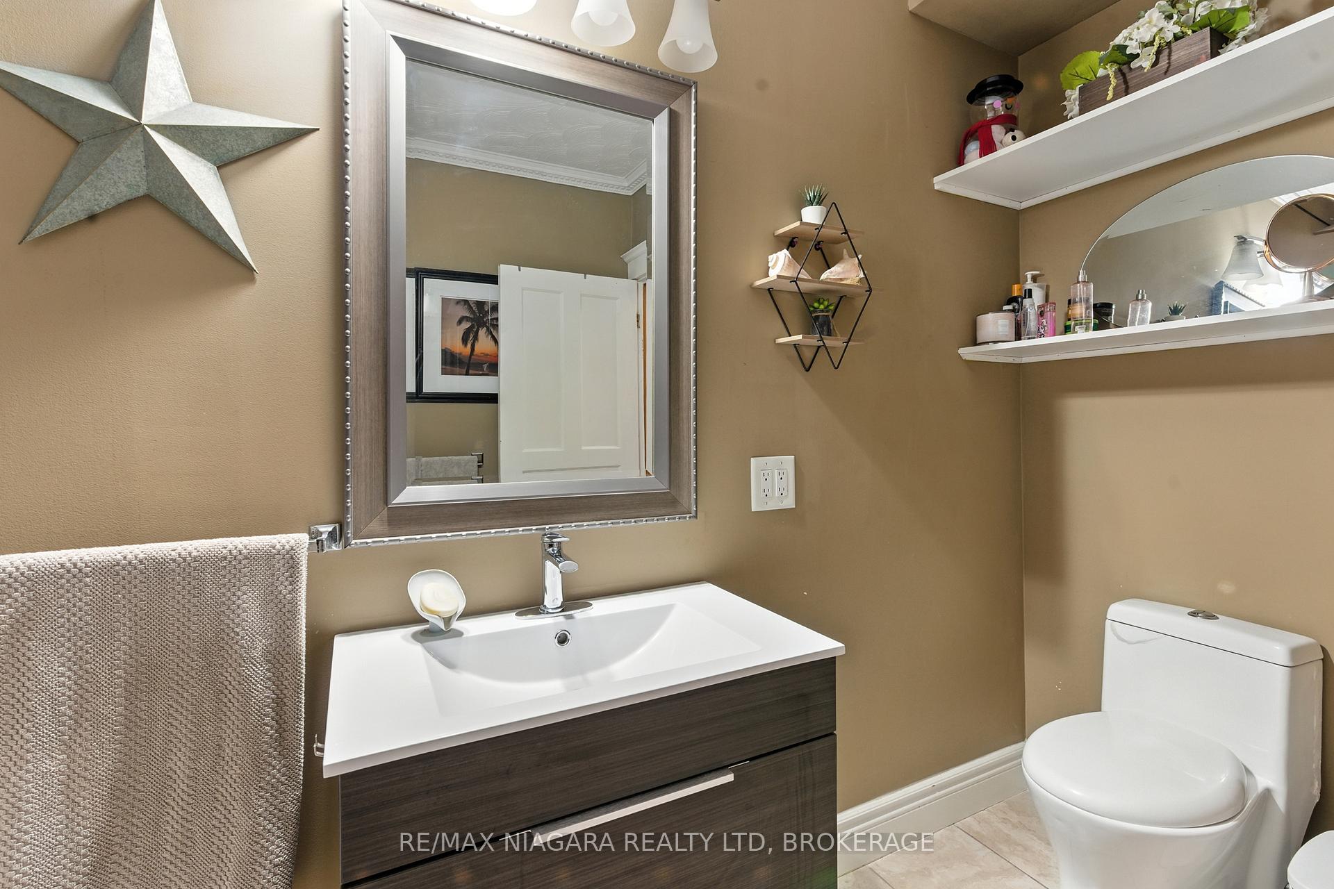 Photo 18 of 107 Beechwood Avenue, Hamilton, Stipley — HOMEH
