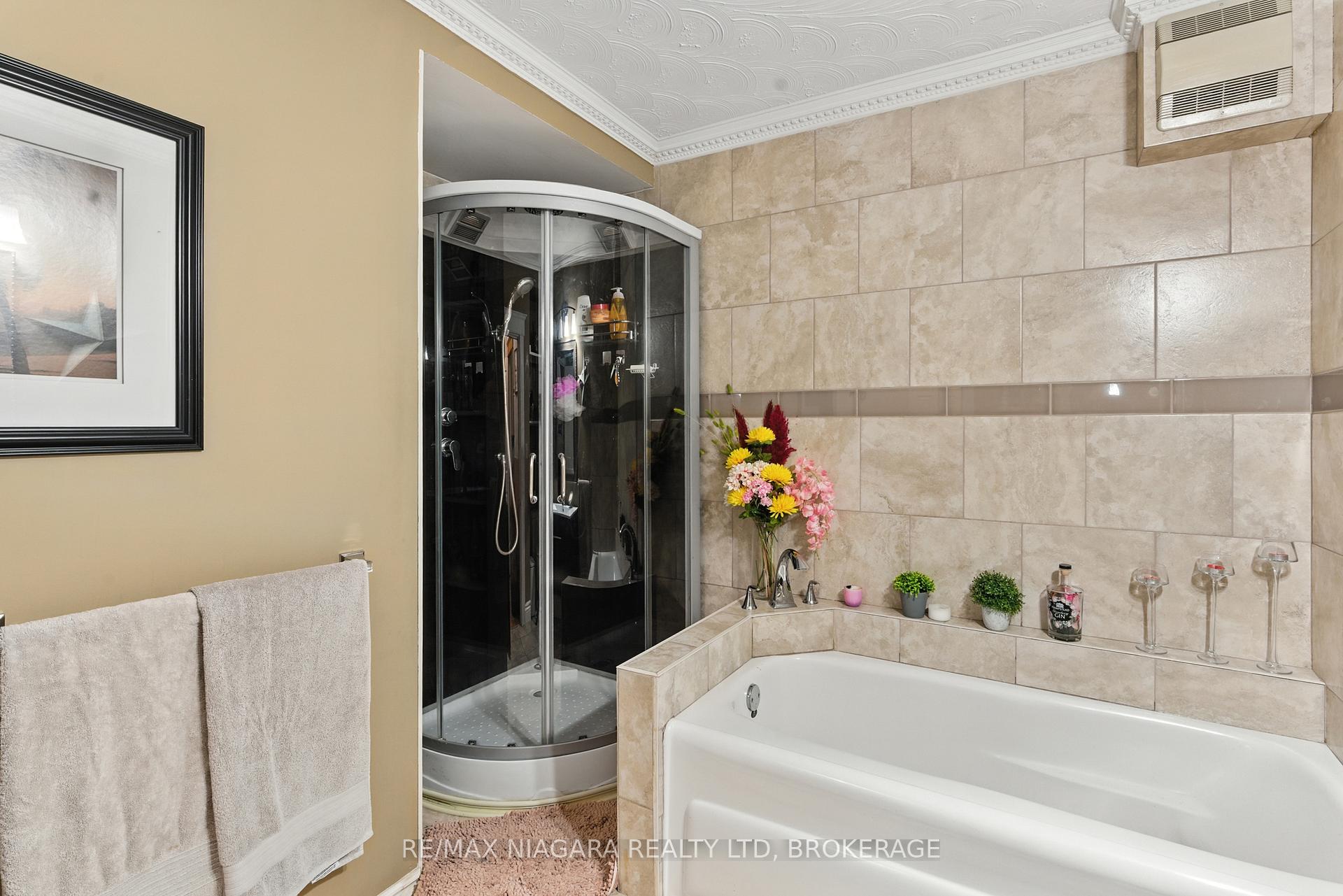 Photo 19 of 107 Beechwood Avenue, Hamilton, Stipley — HOMEH