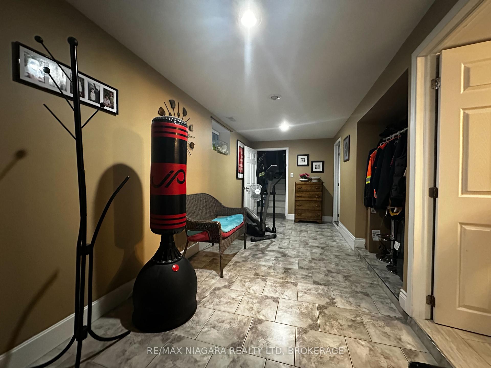 Photo 38 of 107 Beechwood Avenue, Hamilton, Stipley — HOMEH