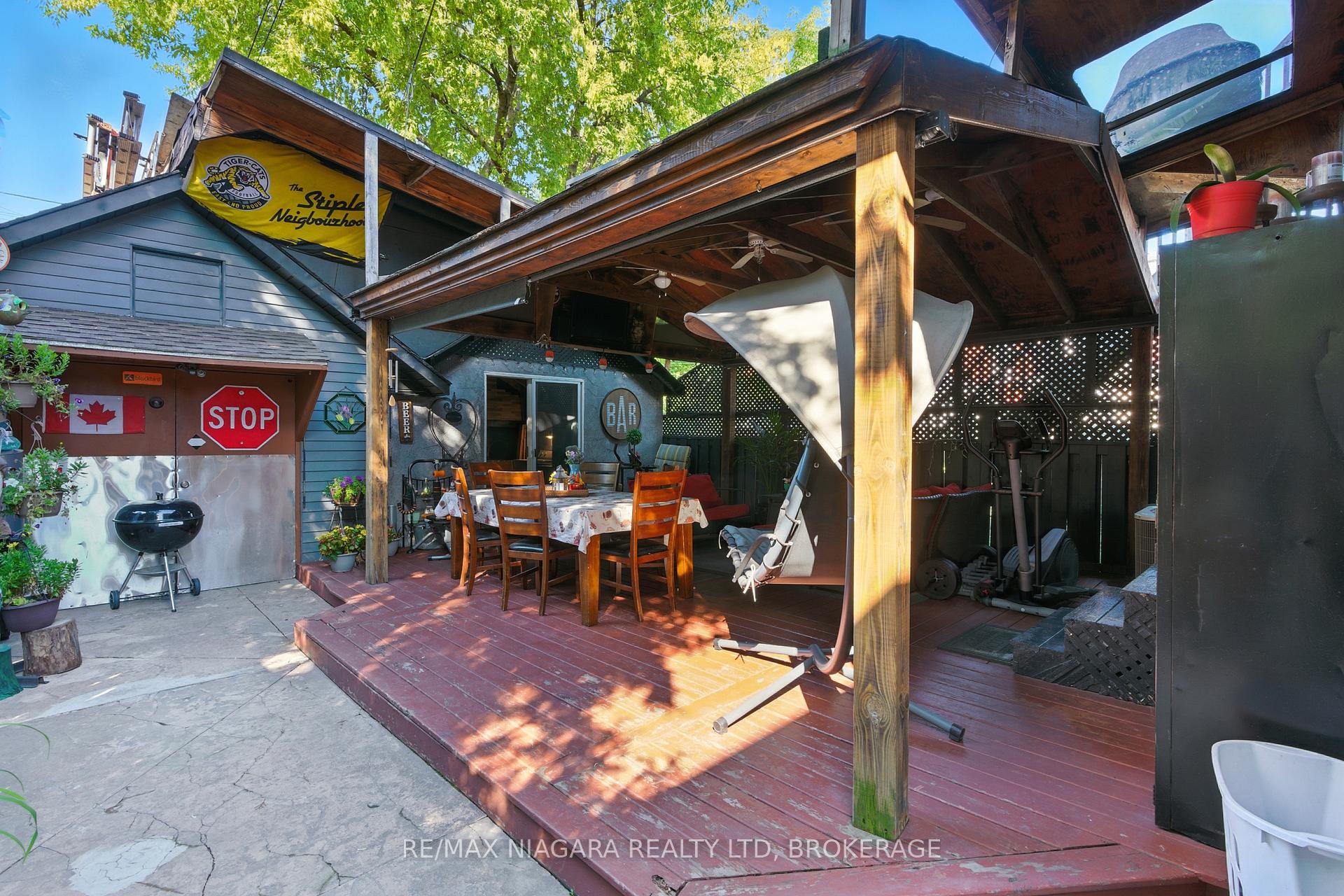 Photo 43 of 107 Beechwood Avenue, Hamilton, Stipley — HOMEH