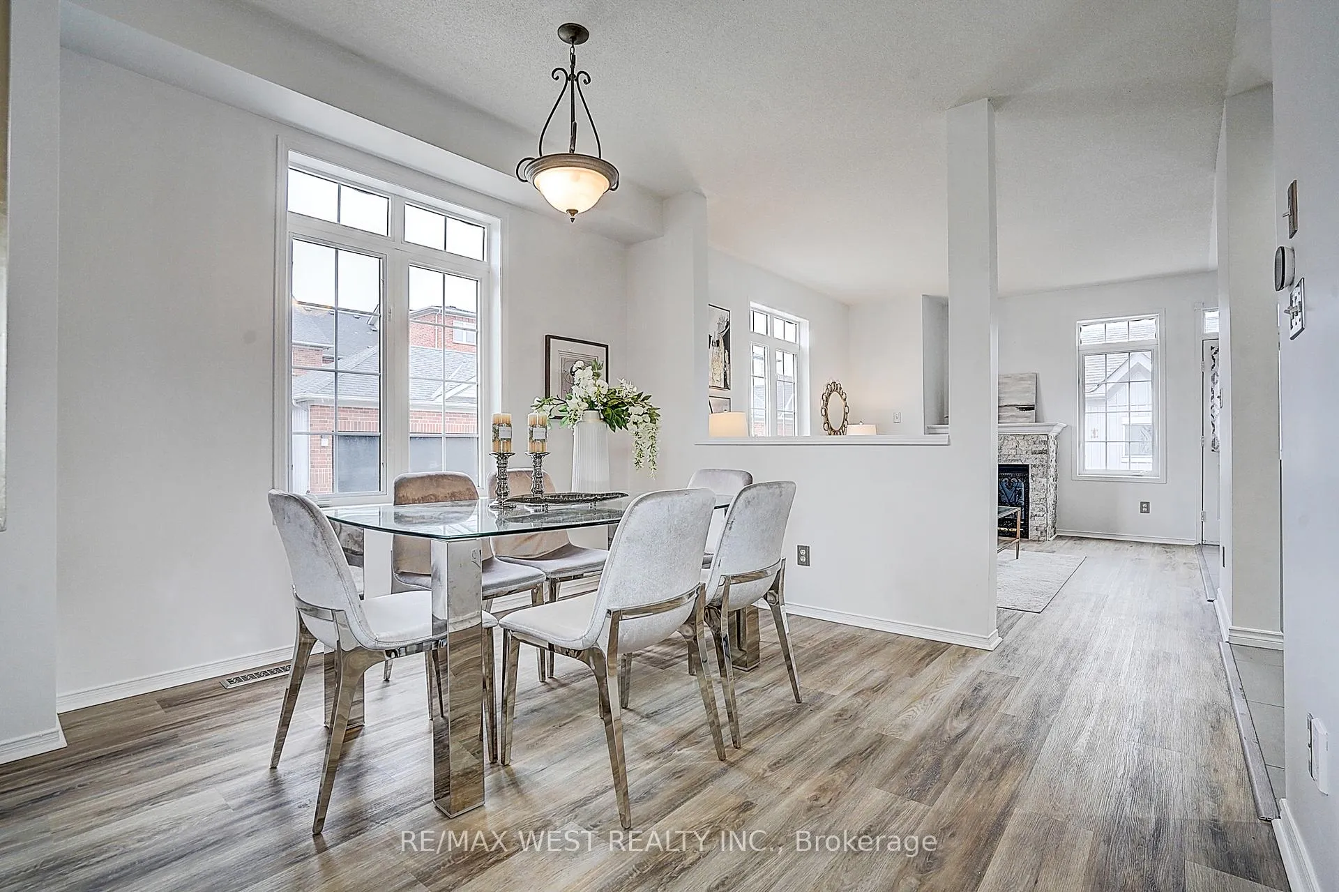 Photo 13 of 11 Dancer's Drive, Markham, Angus Glen — HOMEH