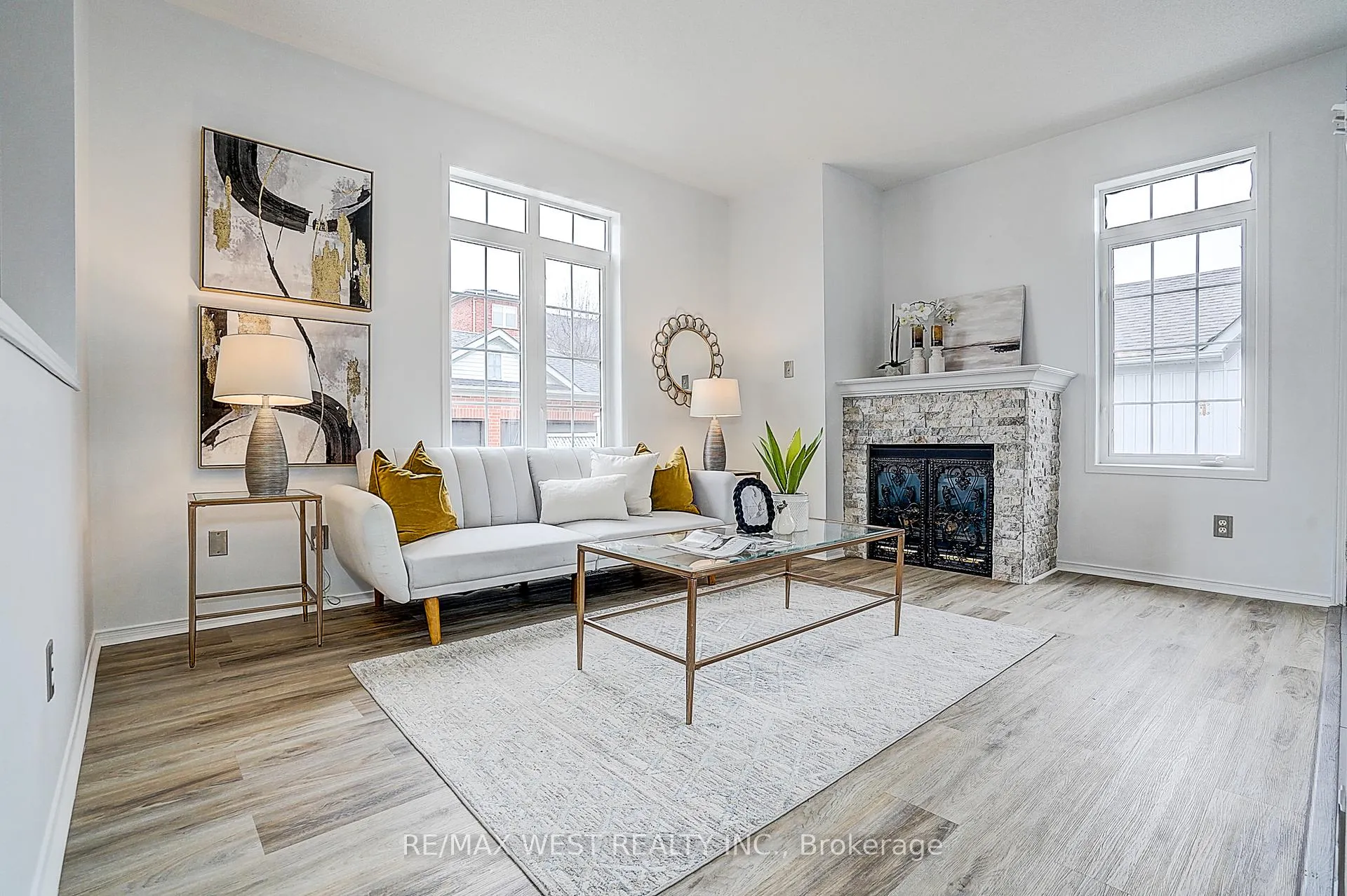 Photo 19 of 11 Dancer's Drive, Markham, Angus Glen — HOMEH