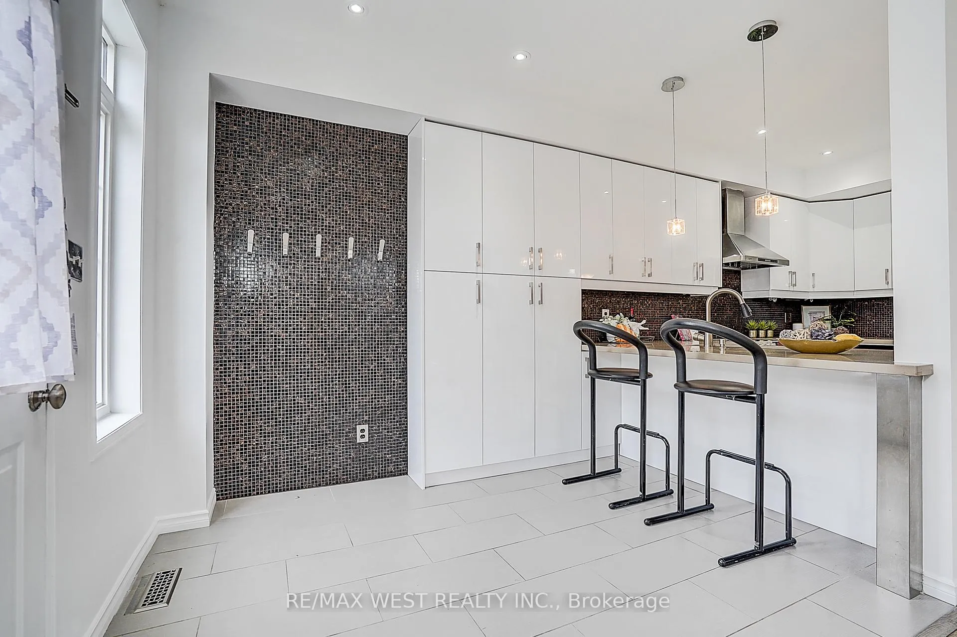 Photo 26 of 11 Dancer's Drive, Markham, Angus Glen — HOMEH