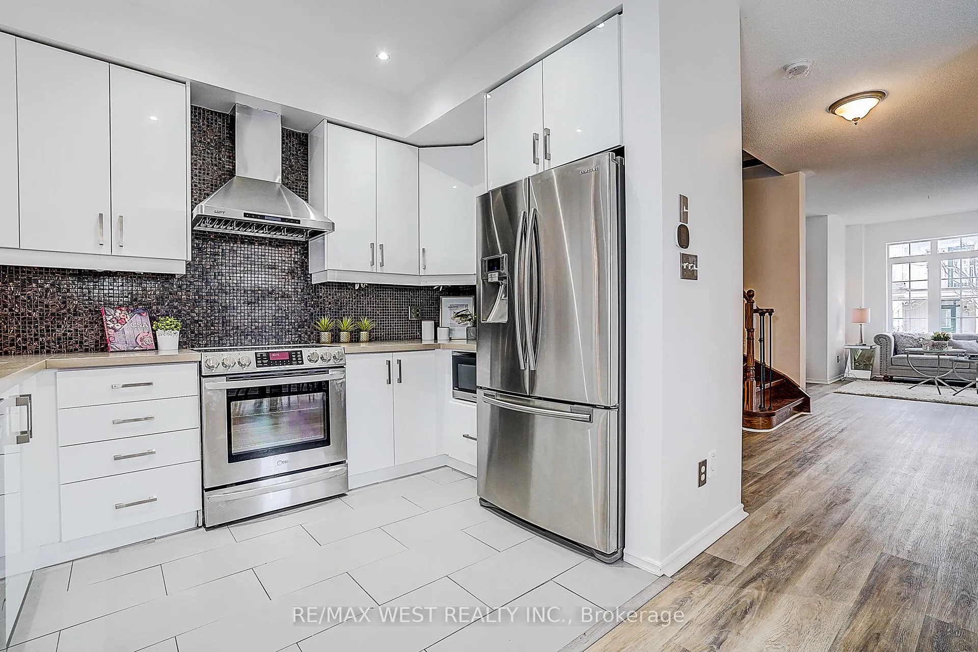 Photo 29 of 11 Dancer's Drive, Markham, Angus Glen — HOMEH