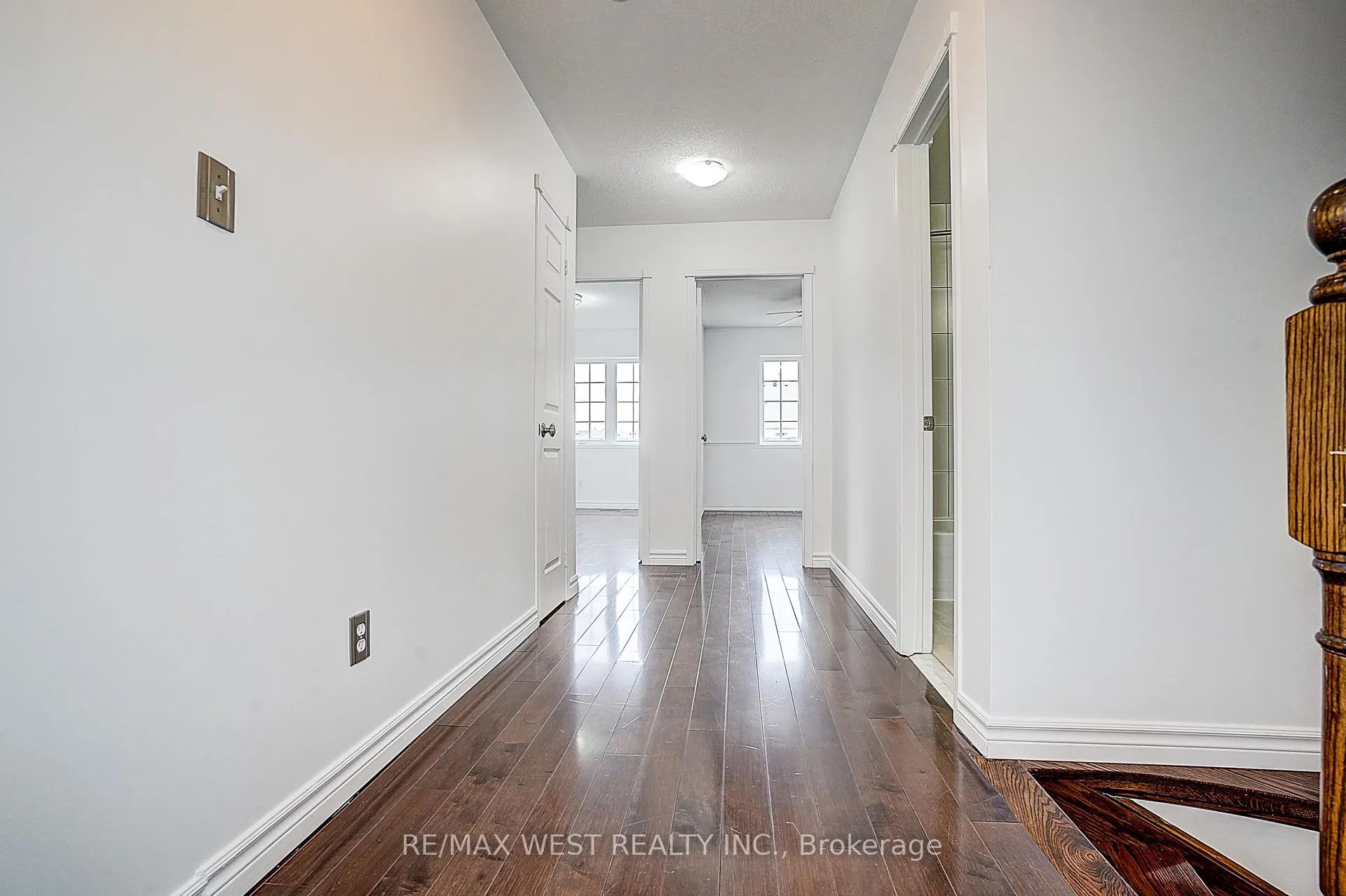 Photo 33 of 11 Dancer's Drive, Markham, Angus Glen — HOMEH