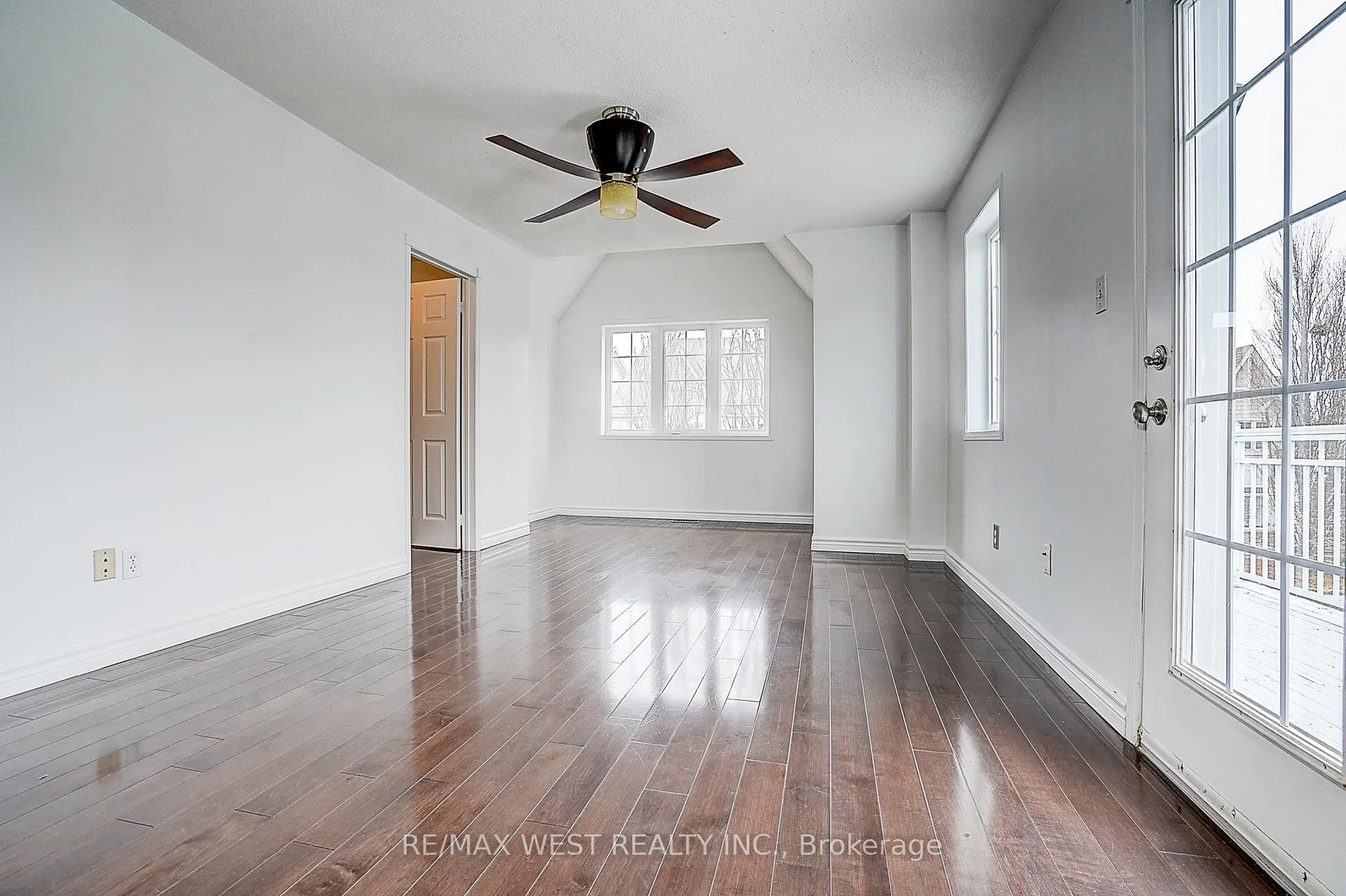 Photo 34 of 11 Dancer's Drive, Markham, Angus Glen — HOMEH