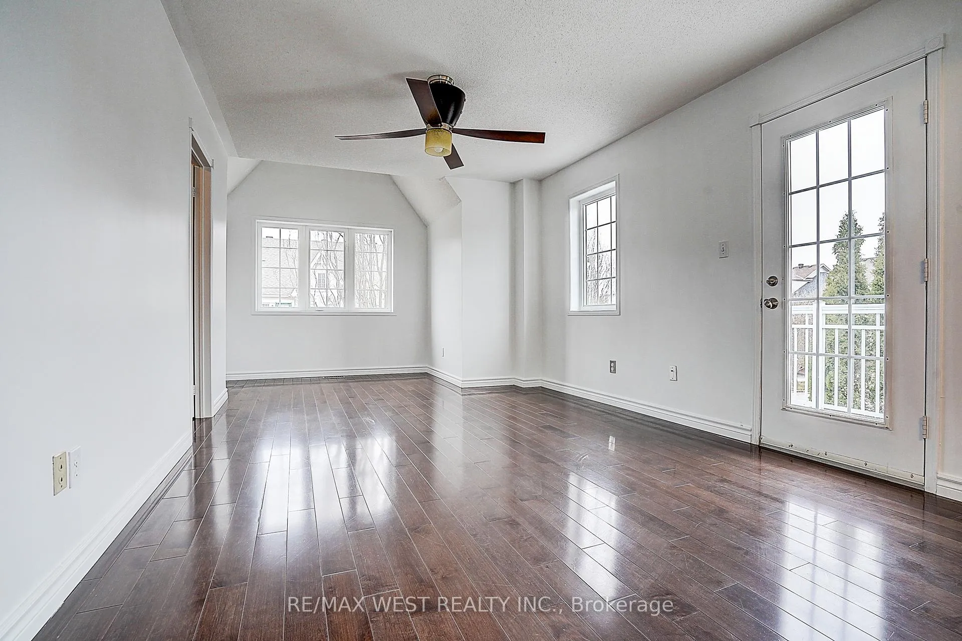 Photo 35 of 11 Dancer's Drive, Markham, Angus Glen — HOMEH