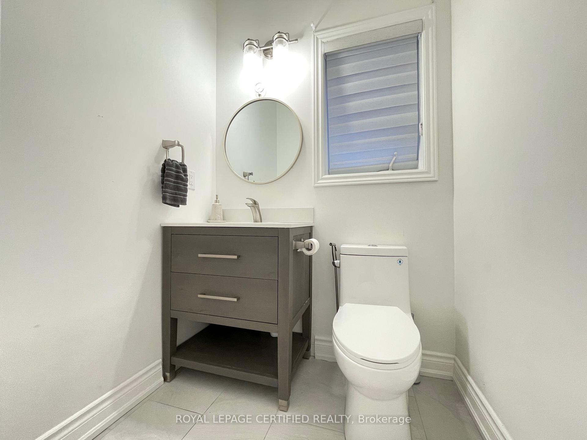 Photo 4 of Unit Upper, 1263 Sim Place, Milton, Beaty — HOMEH