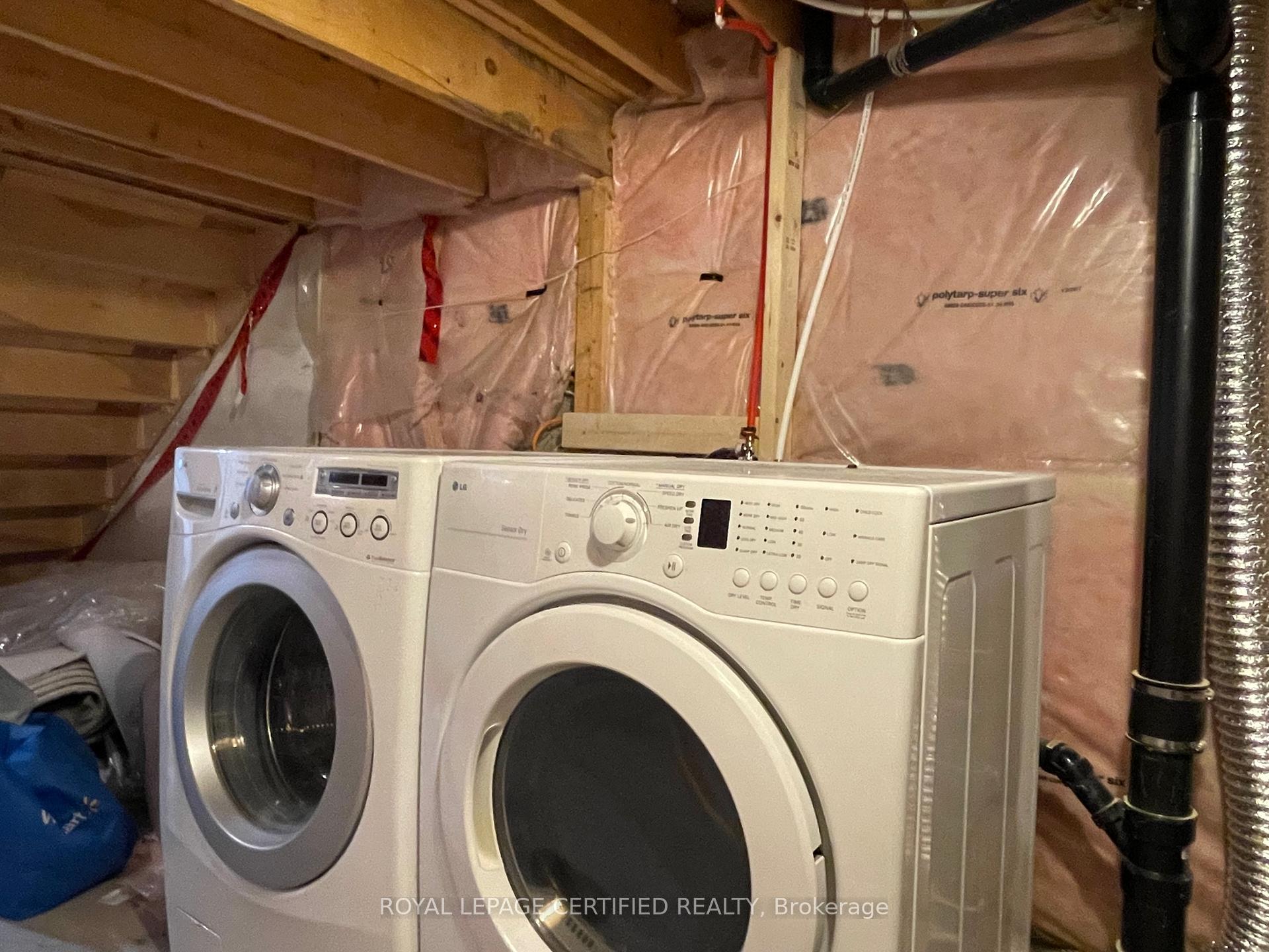 Photo 31 of Unit Upper, 1263 Sim Place, Milton, Beaty — HOMEH