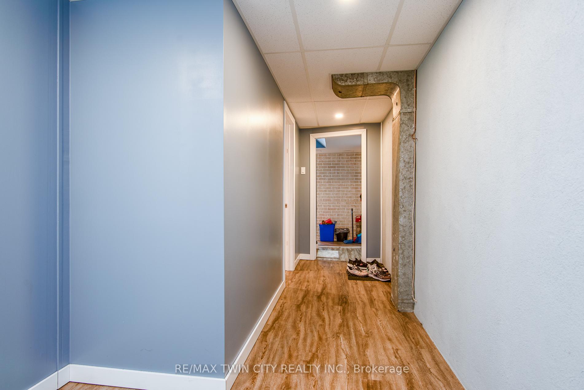 Photo 14 of 127 Kinzie Avenue, Kitchener, Centreville Chicopee — HOMEH